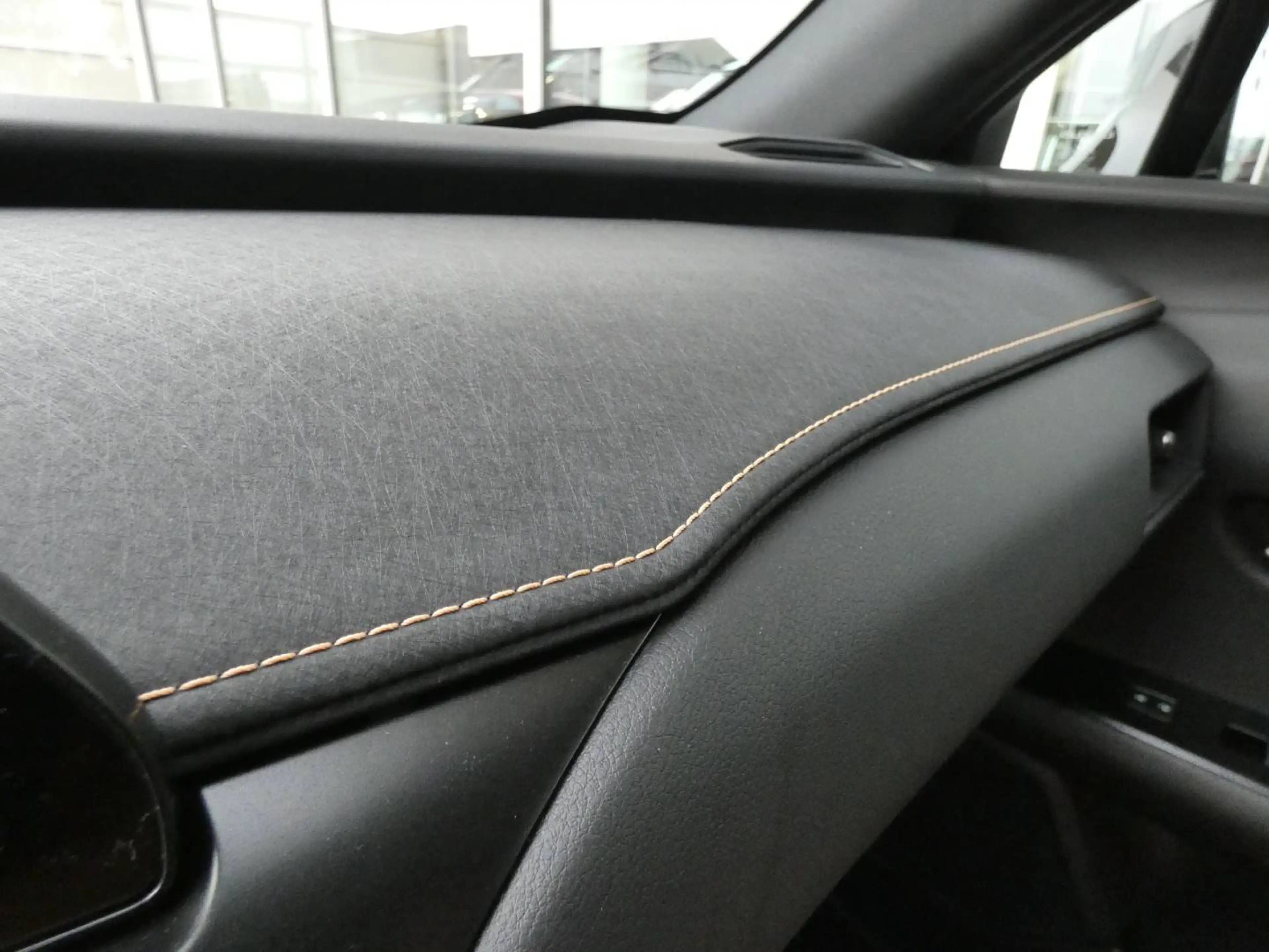 Lexus UX 250h HYBRID F-Sport Design +COGNAC LEDER +Dodehoek +Zetelverwarming +GPS +Carplay +Parkeersensoren — photo 15