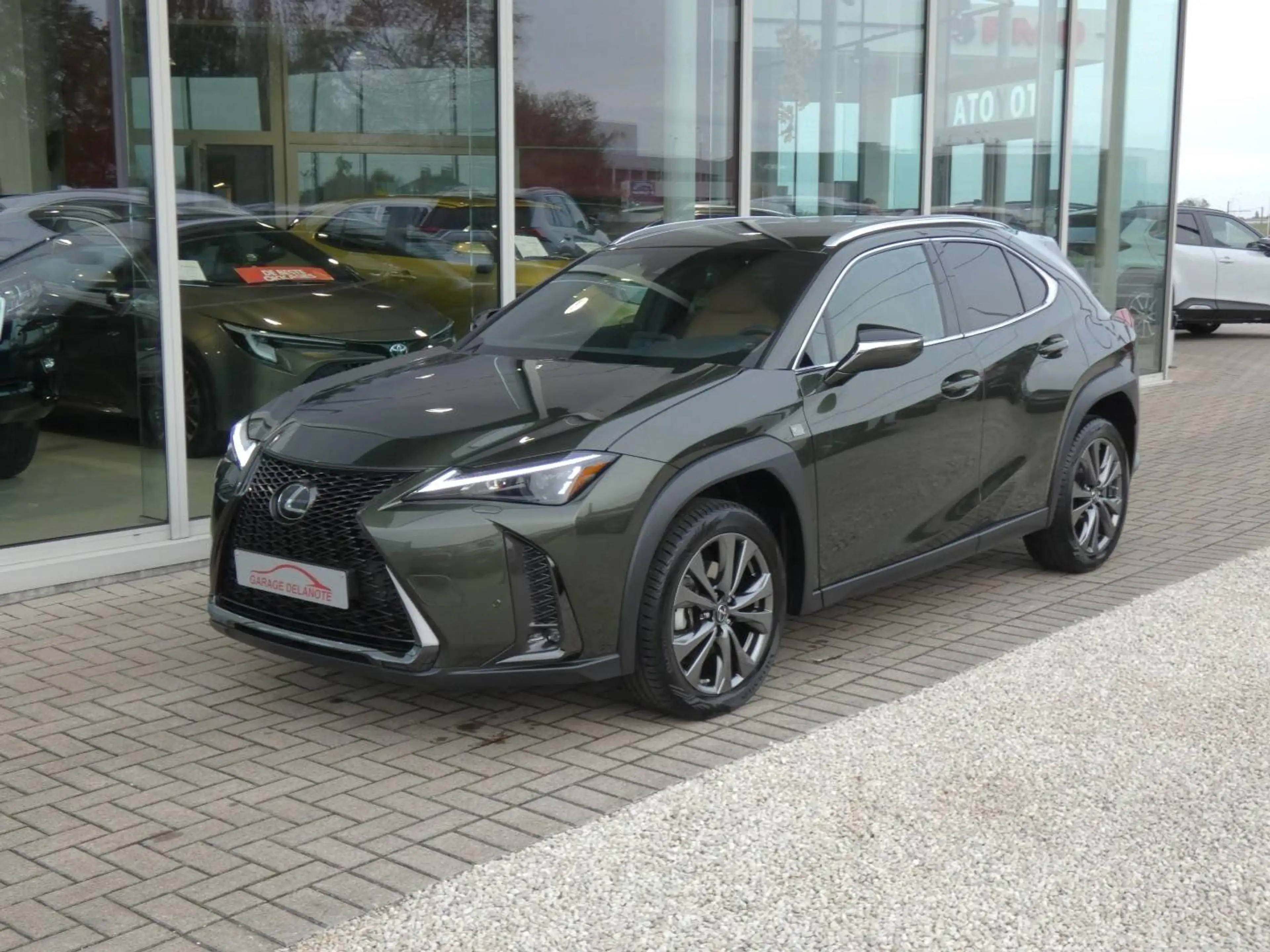 Lexus UX 250h HYBRID F-Sport Design +COGNAC LEDER +Dodehoek +Zetelverwarming +GPS +Carplay +Parkeersensoren — photo 5