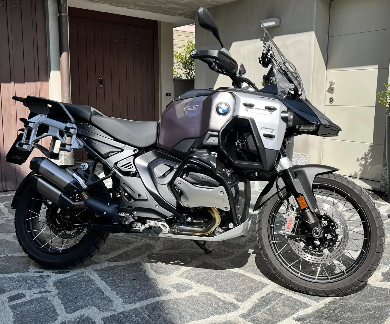 BMW R1300 GS Adventure Triple Black cambio automatico ASA/Quick Shift Nero - 2