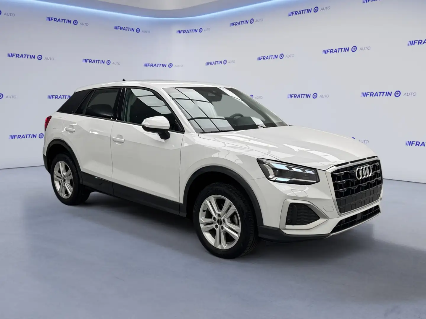 Audi Q2 35 TFSI S tronic Business Advanced Bianco - 2