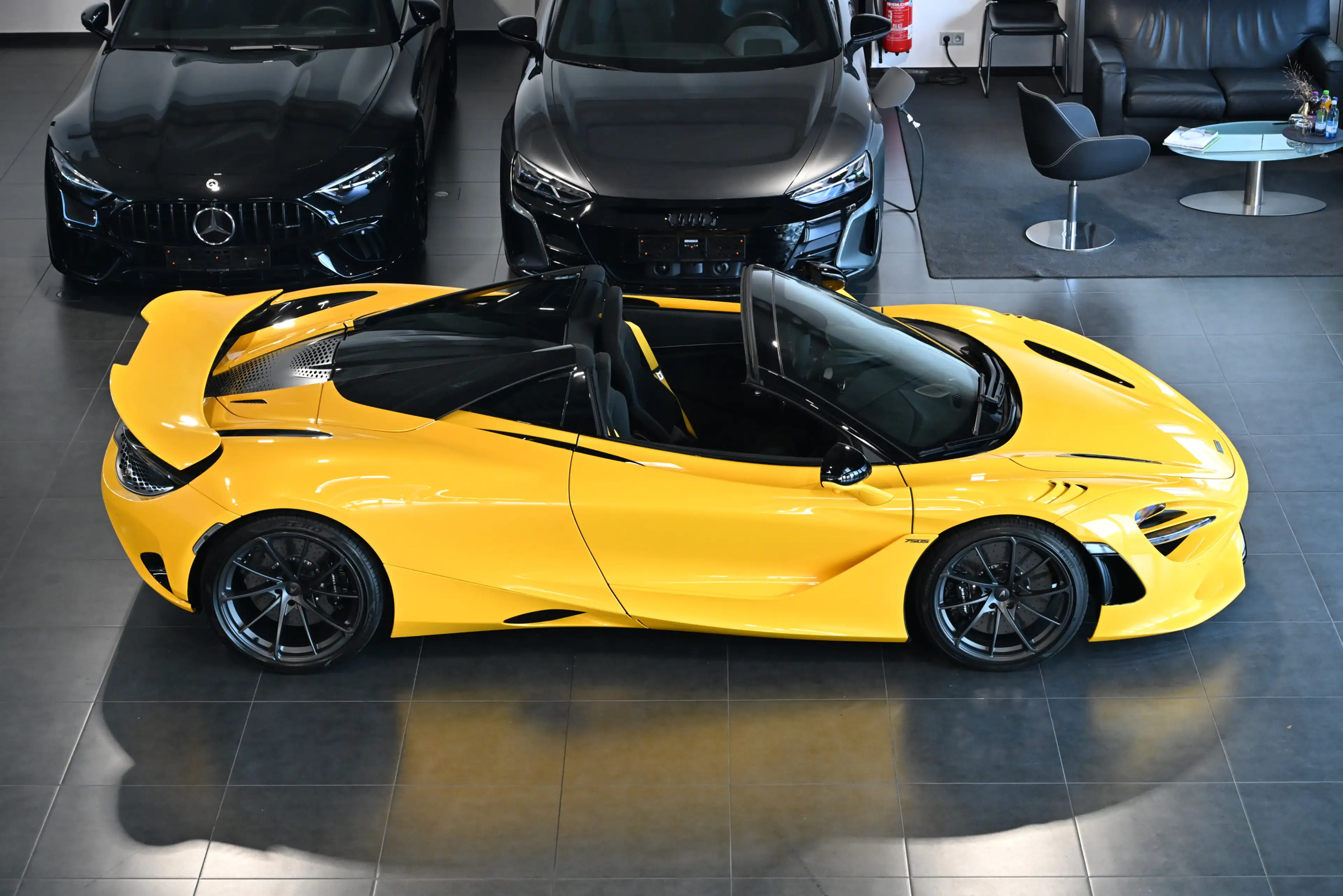 McLaren 750S Spider MSO Volcano Yellow Full Alcantara — photo 13