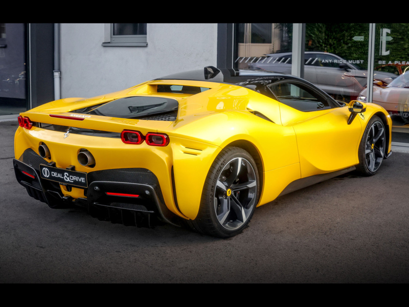 Ferrari SF90 Stradale STRADALE°CARBON BLUE°GIALLO 3 STRATO°LIFT°KAM°JBL — photo 7