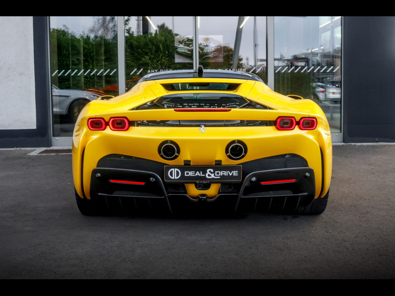 Ferrari SF90 Stradale STRADALE°CARBON BLUE°GIALLO 3 STRATO°LIFT°KAM°JBL — photo 4