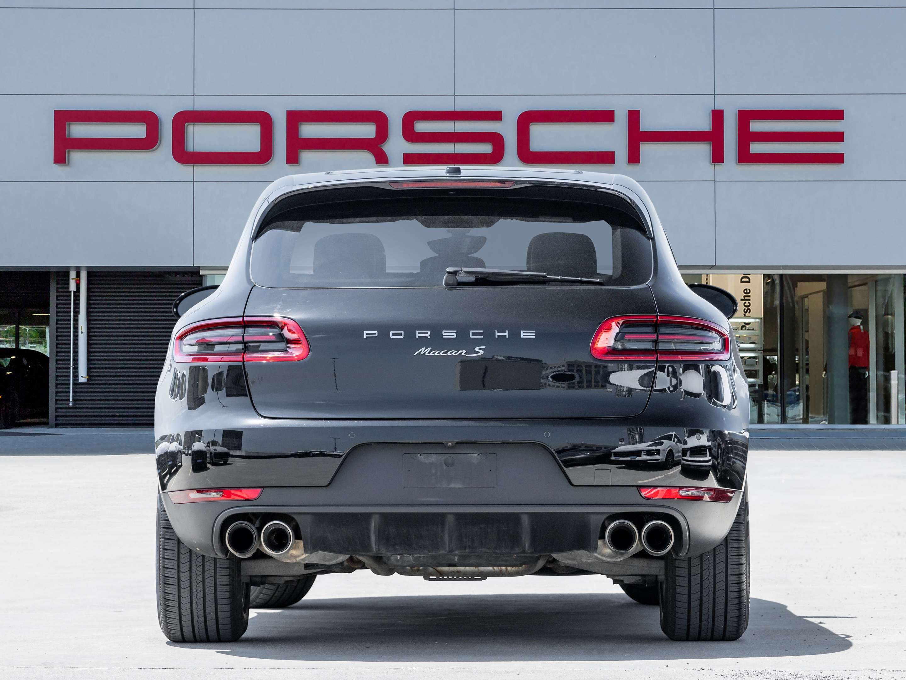 2015 Porsche Macan S | 340 Horsepower | No Accidents thumb 9