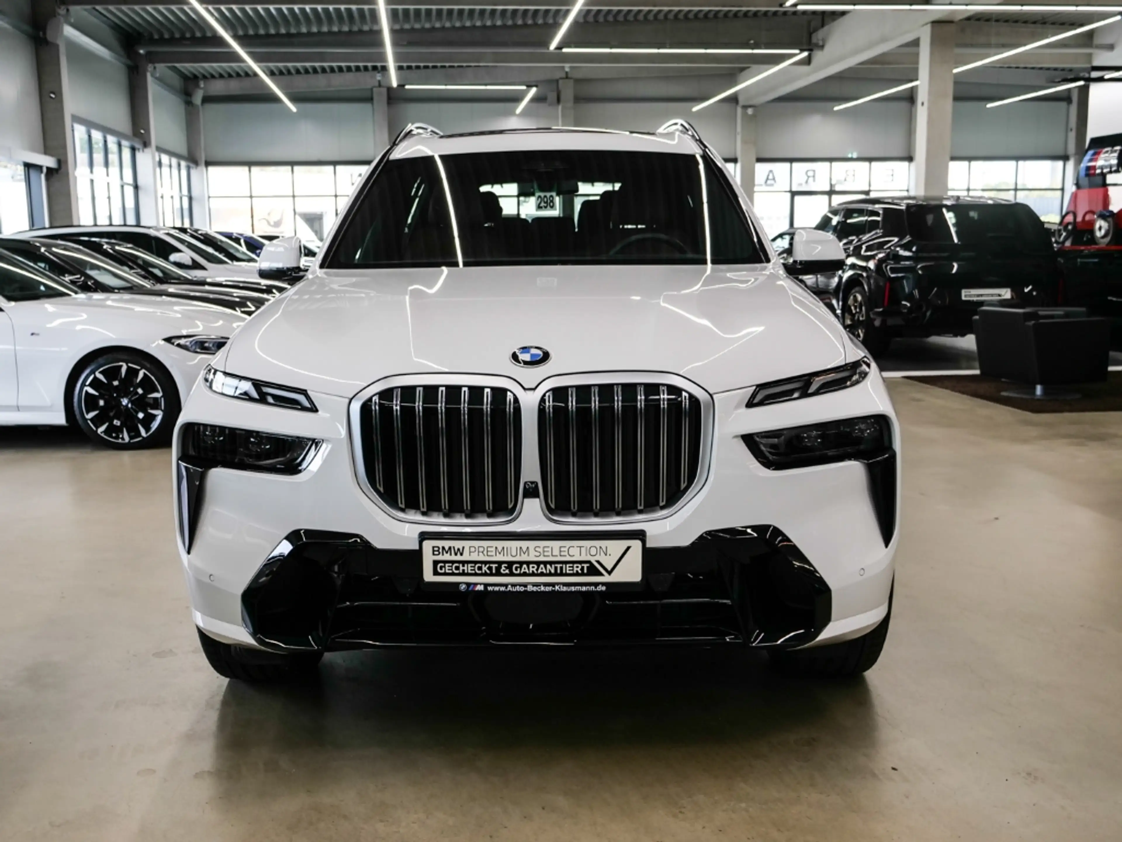 BMW X7 xDrive 40i M Sport Park-Assistent Sportpaket Luftf — photo 3