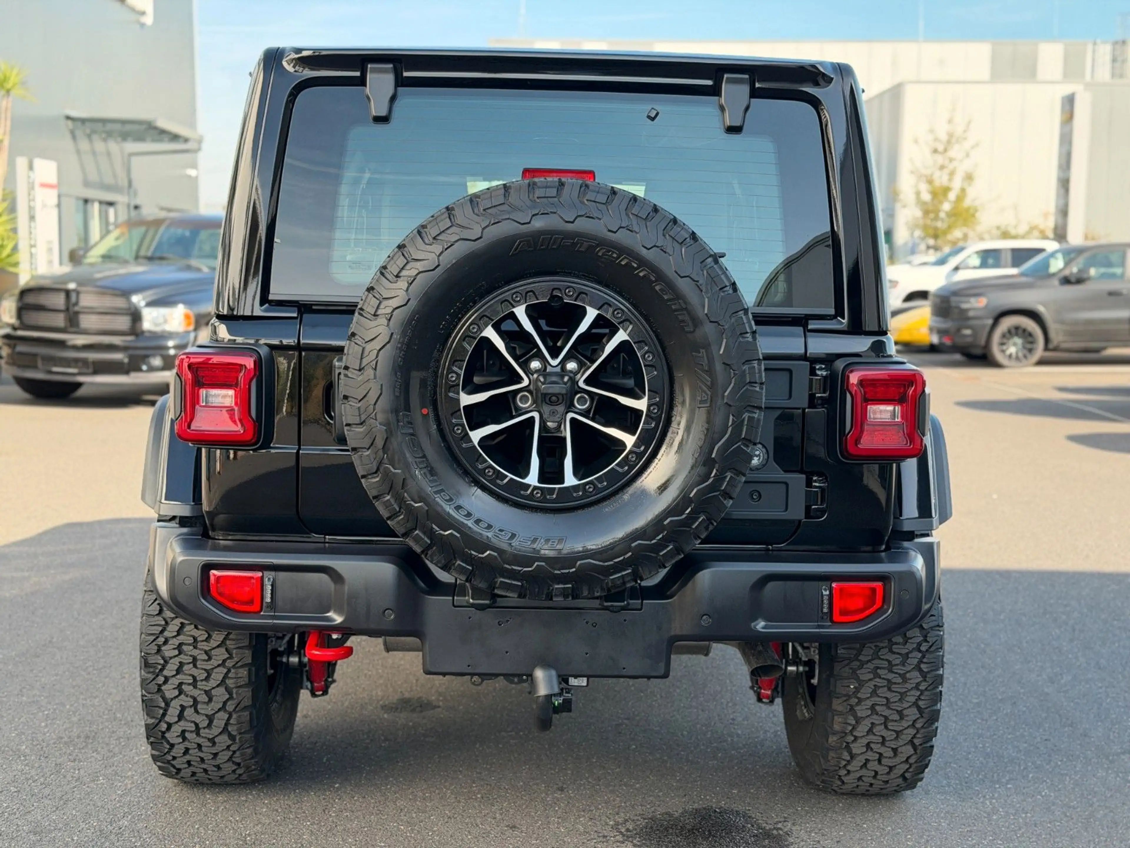 Jeep Wrangler WRANGLER 2026 UNLIMITED RUBICON 35 XTREME AHK — photo 6
