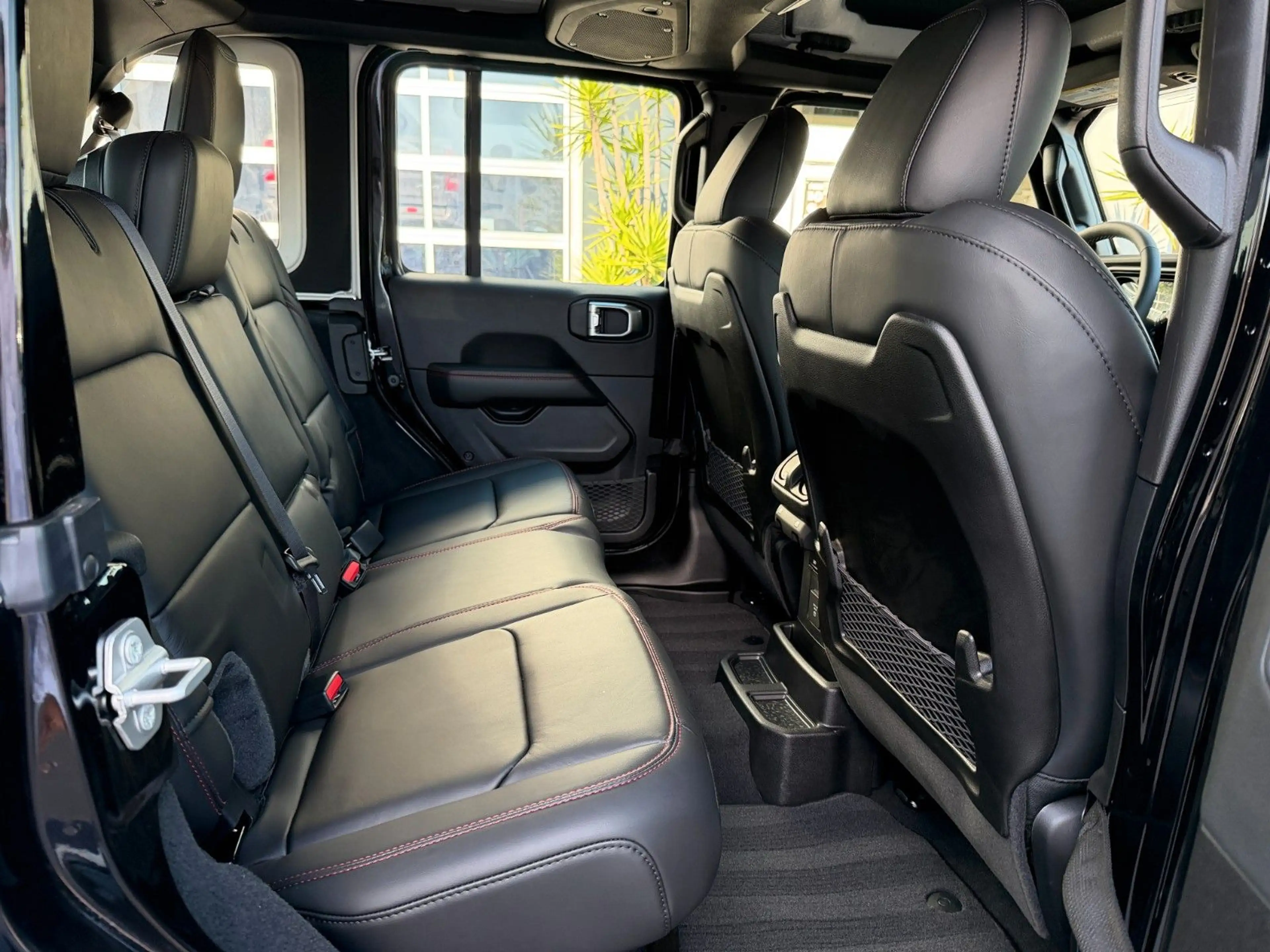 Jeep Wrangler WRANGLER 2026 UNLIMITED RUBICON 35 XTREME AHK — photo 14