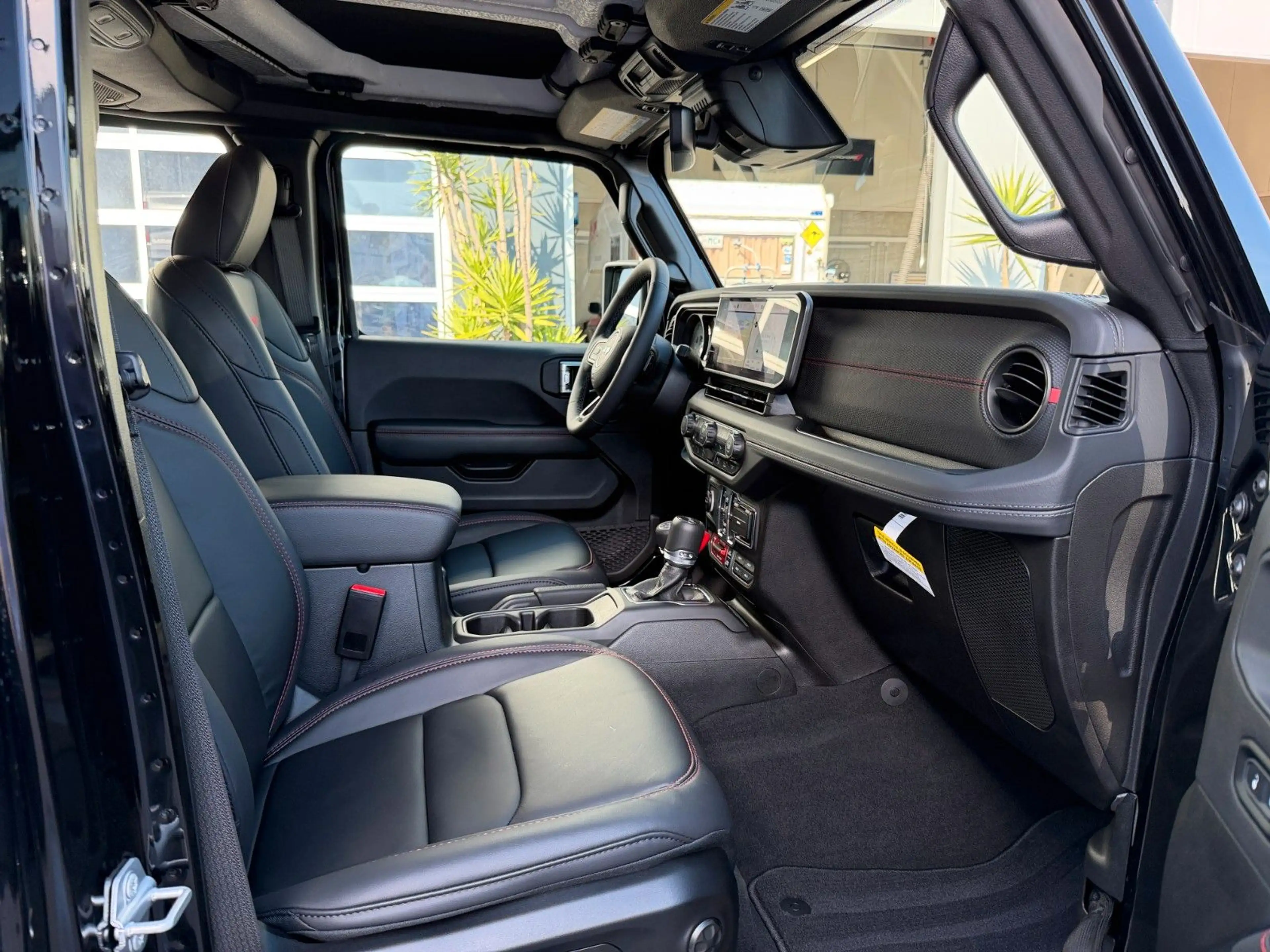 Jeep Wrangler WRANGLER 2026 UNLIMITED RUBICON 35 XTREME AHK — photo 15