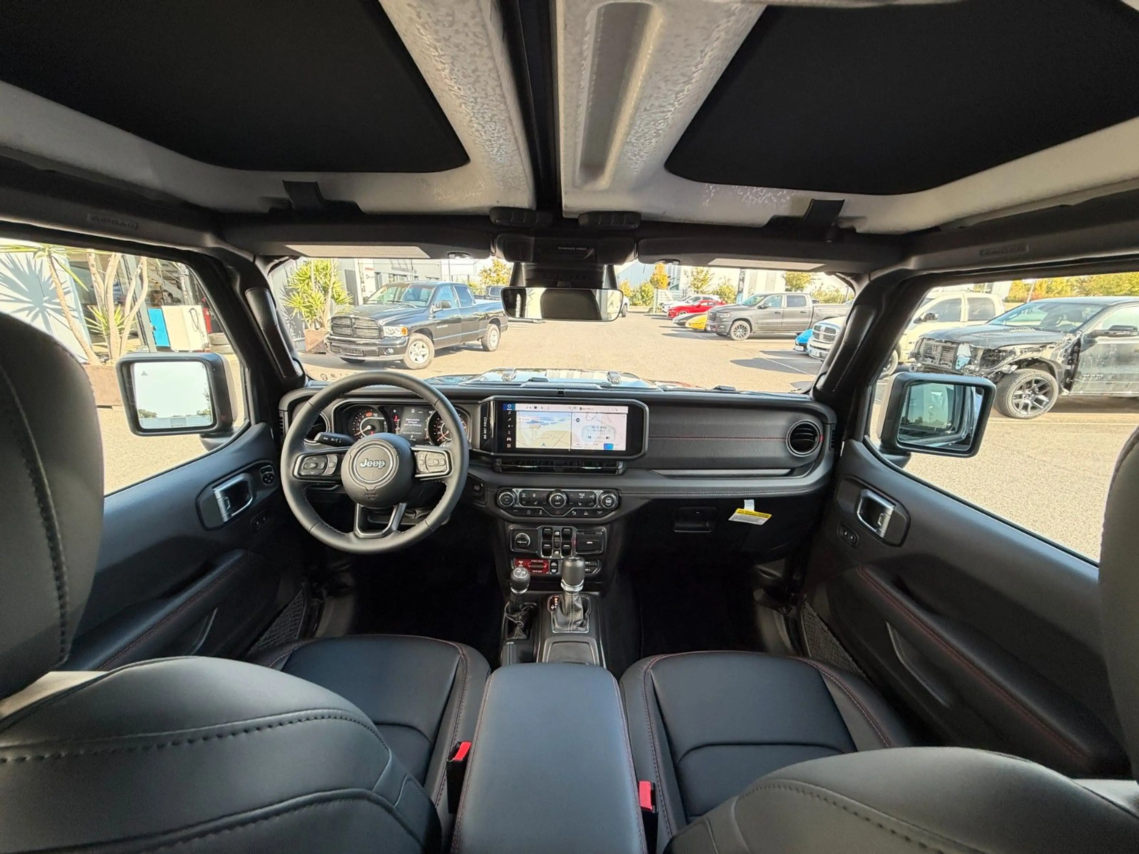 Jeep Wrangler WRANGLER 2026 UNLIMITED RUBICON 35 XTREME AHK — photo 13
