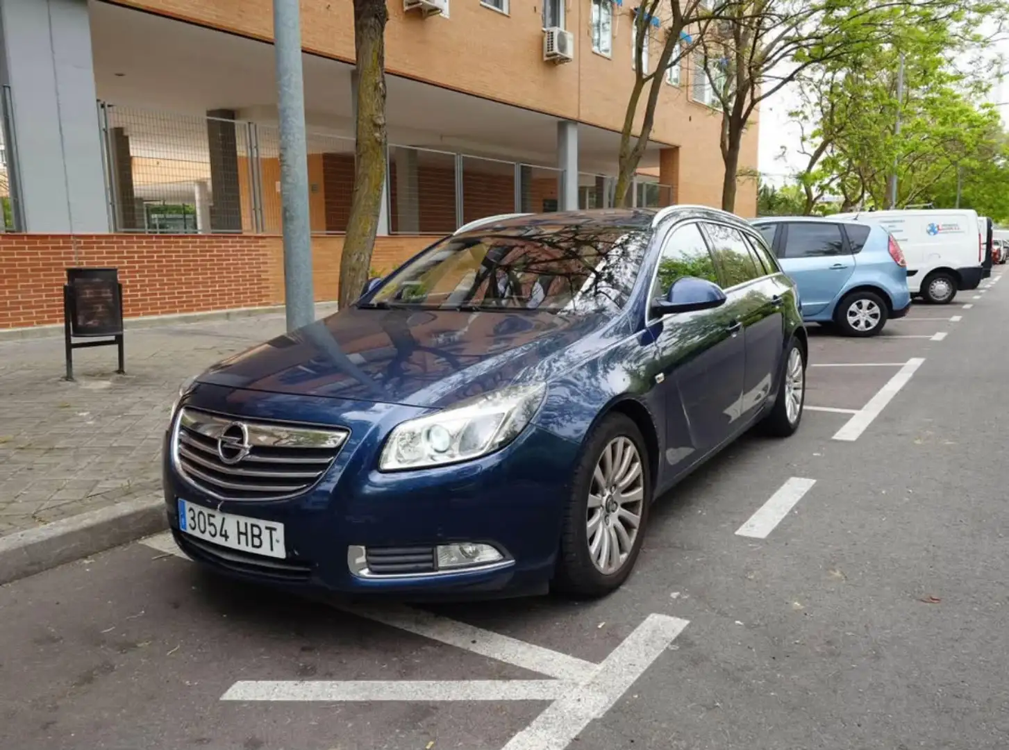 Opel Insignia 2.0 CDTI Sports Tourer Sport - 1