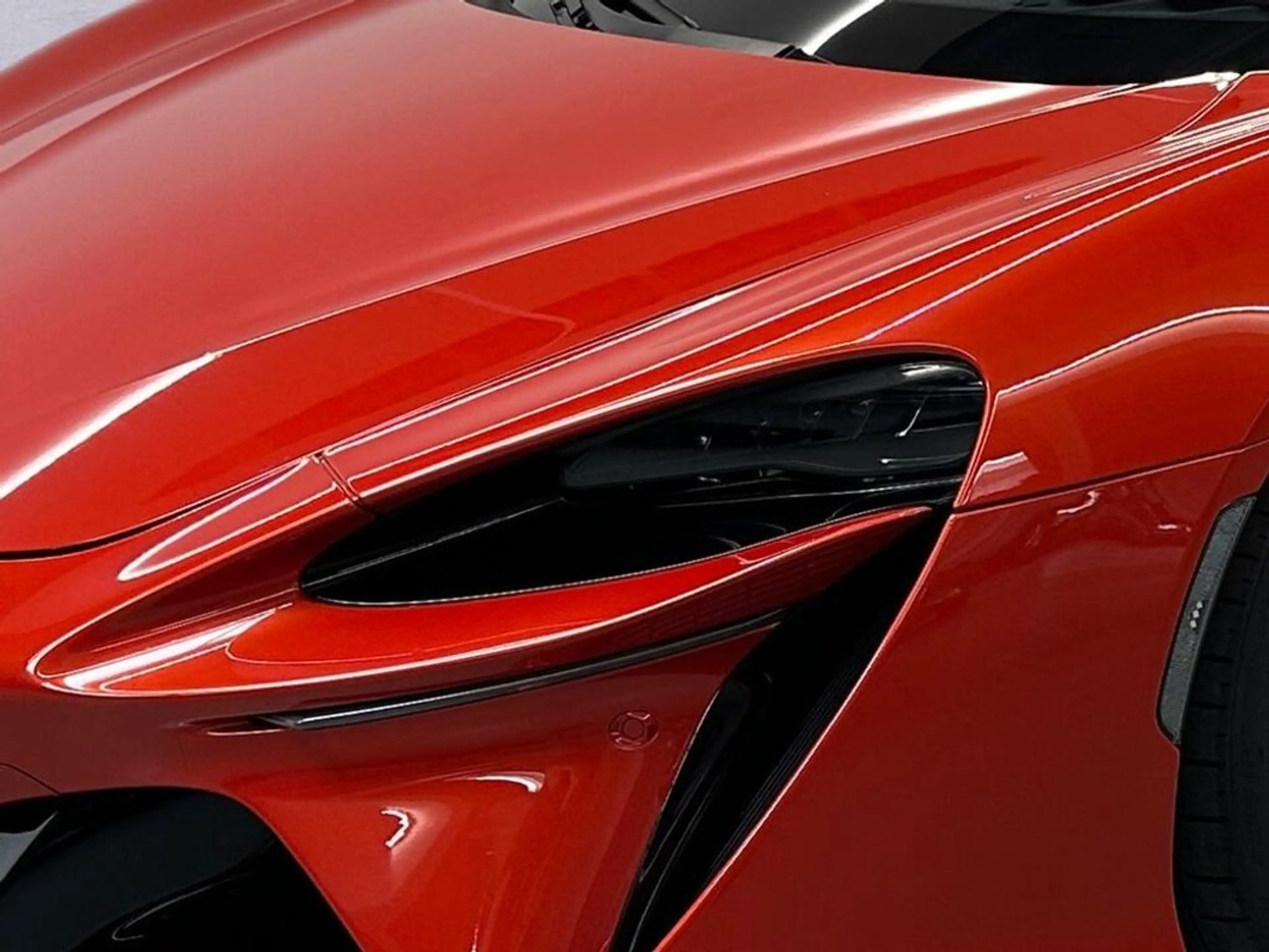 McLaren Artura Artura PHEV 7,4kWh — photo 9
