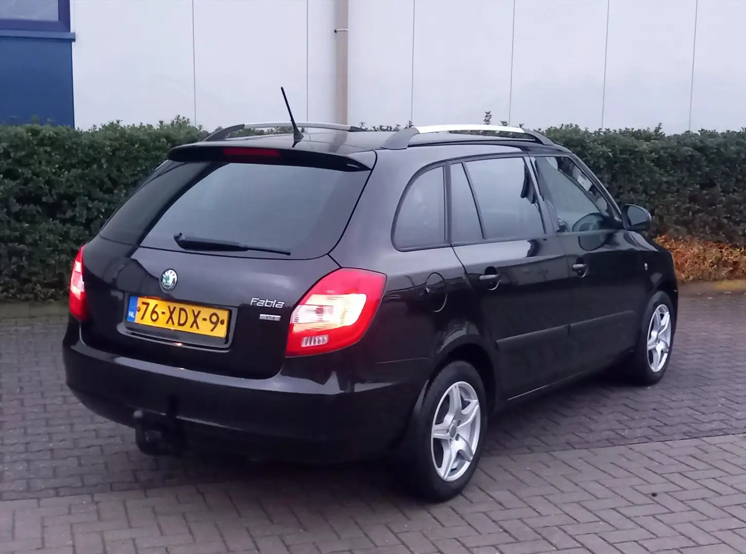 Skoda Fabia 1.2 TSI 86pk Style Zwart - 2