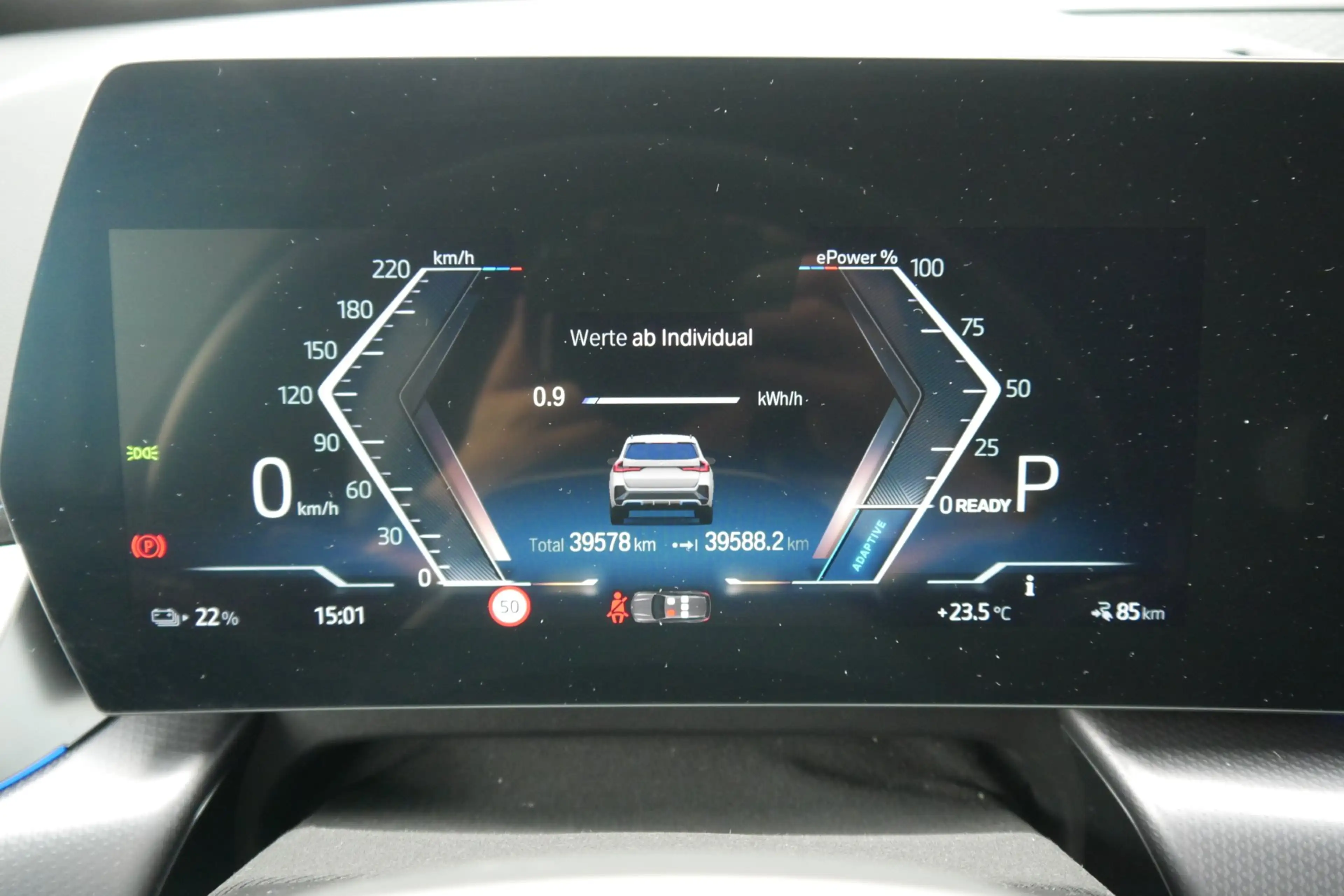 BMW iX1 xDrive30 *M-Paket/Standhzg./Navi/ adapt. M-Fahrwerk/H&K Sound* — photo 11