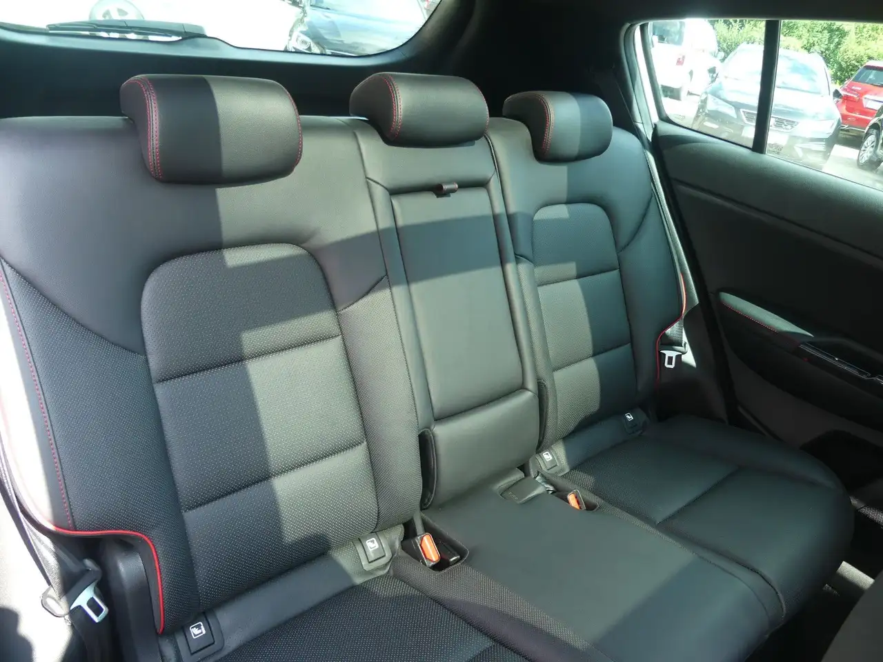Kia Sportage GT-Line 4WD Panorama*Leder*ab 249€, миниатюра 25