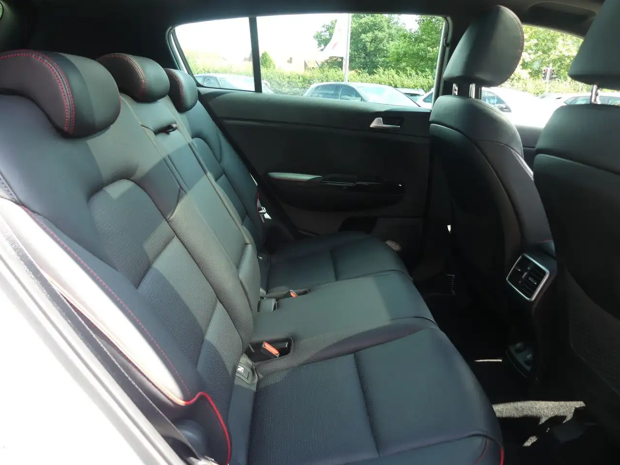 Kia Sportage GT-Line 4WD Panorama*Leder*ab 249€, миниатюра 26