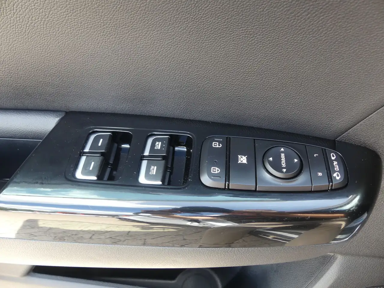 Kia Sportage GT-Line 4WD Panorama*Leder*ab 249€, миниатюра 21