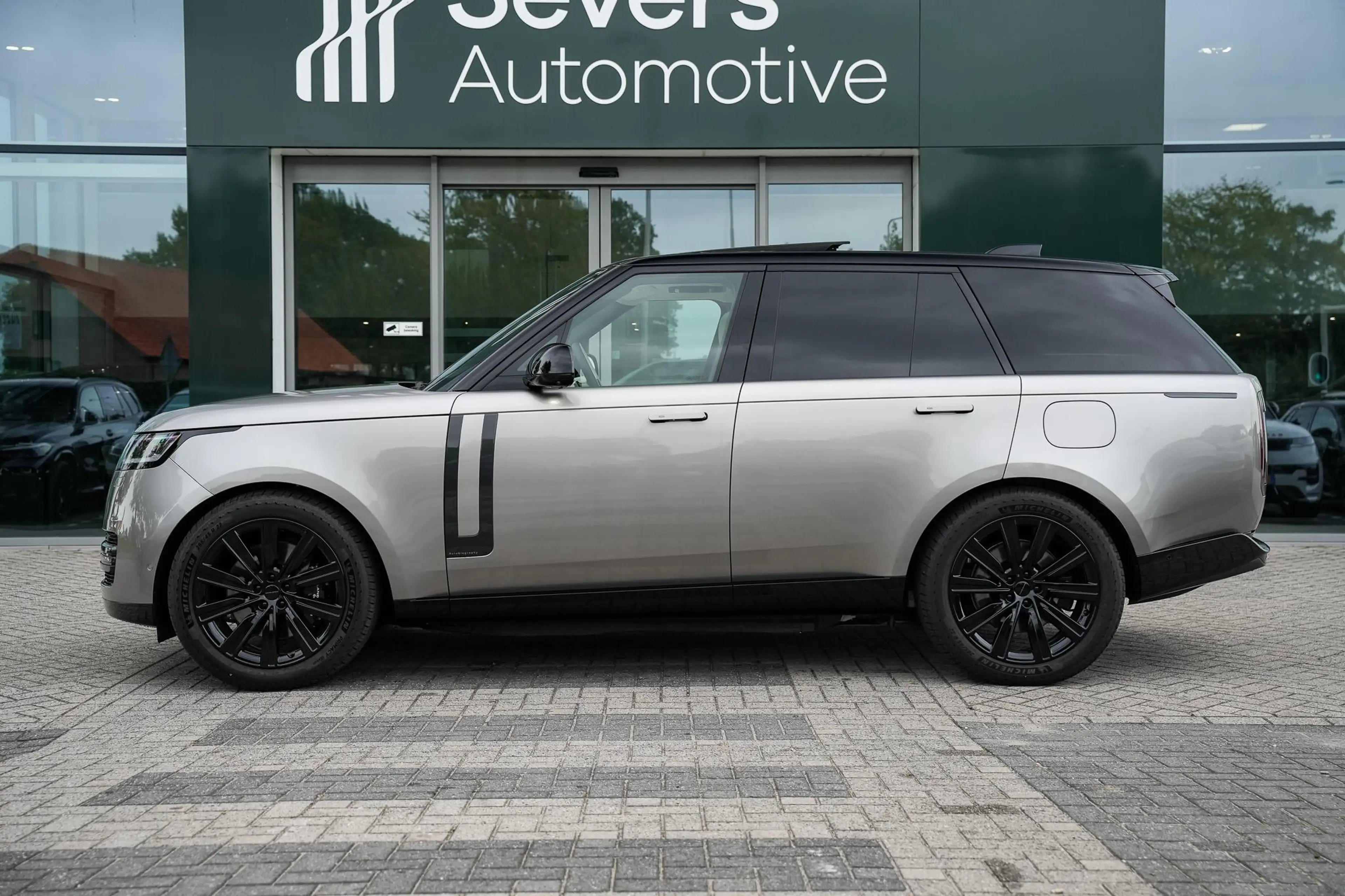 Land Rover Range Rover 3.0 P550e Autobiography l Flux Silver l Elekrische — photo 5