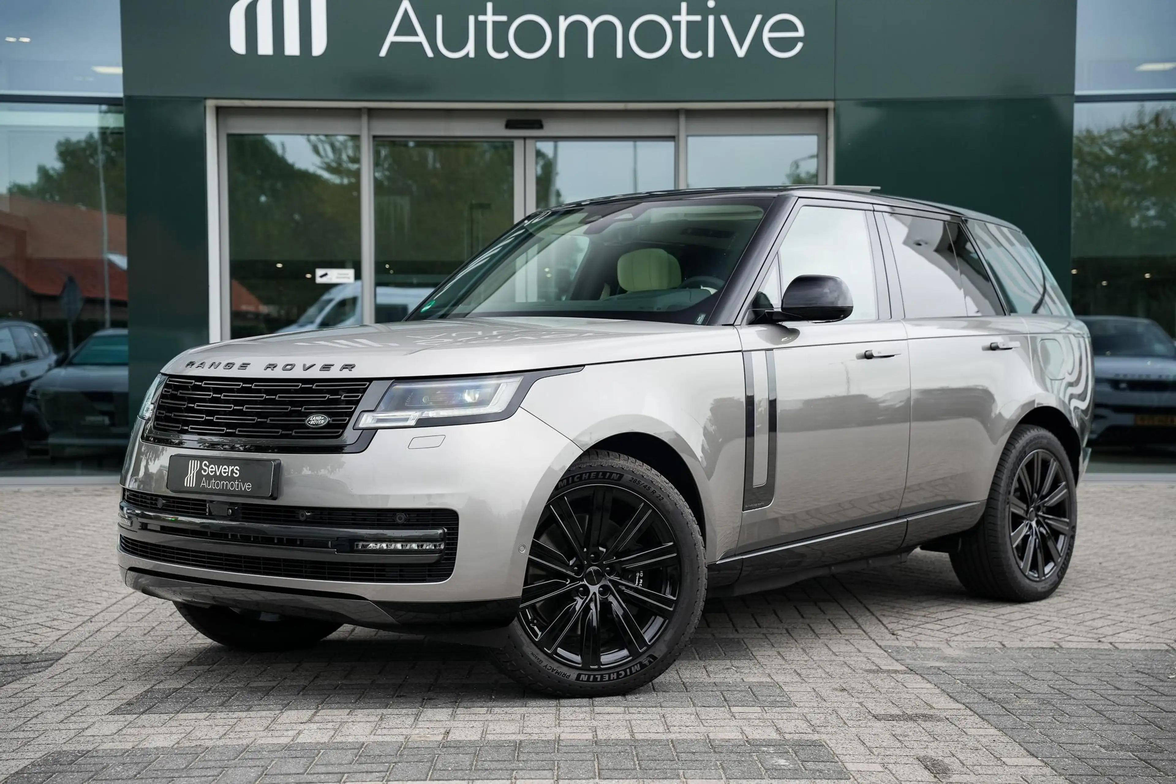 Land Rover Range Rover 3.0 P550e Autobiography l Flux Silver l Elekrische — photo 2