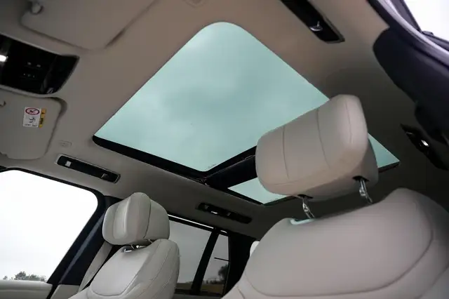 Land Rover Range Rover view 16