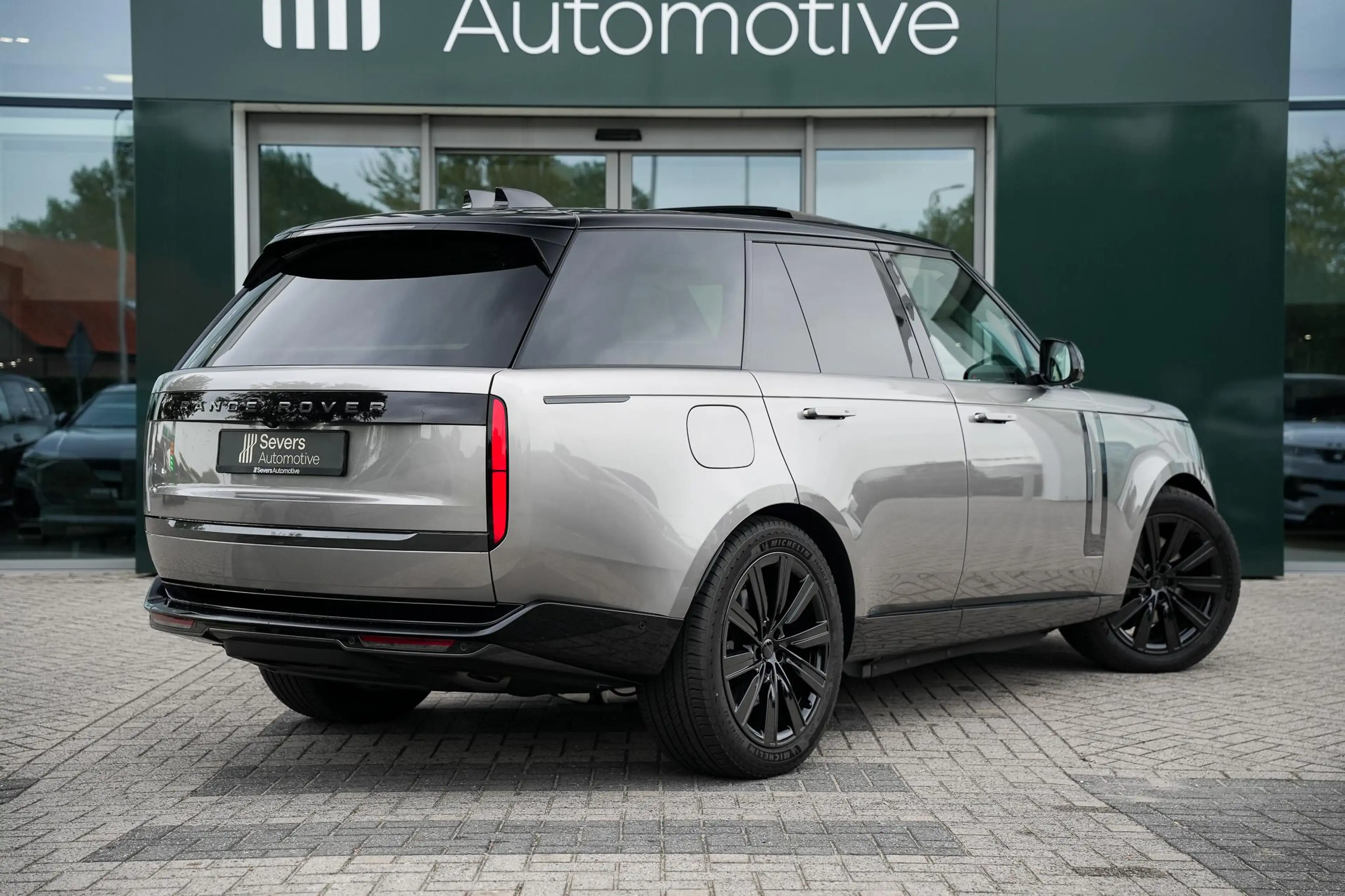 Land Rover Range Rover 3.0 P550e Autobiography l Flux Silver l Elekrische — photo 3