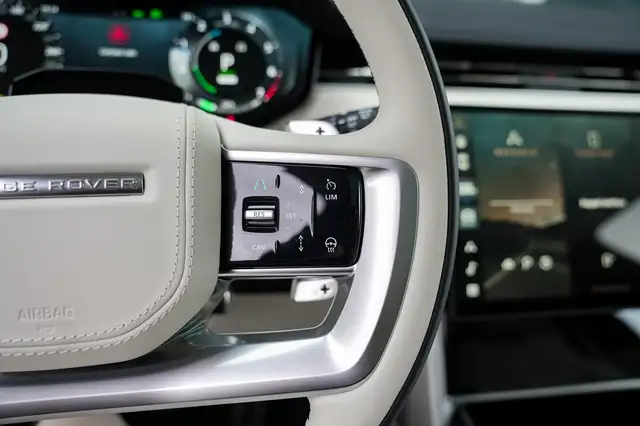 Land Rover Range Rover view 12