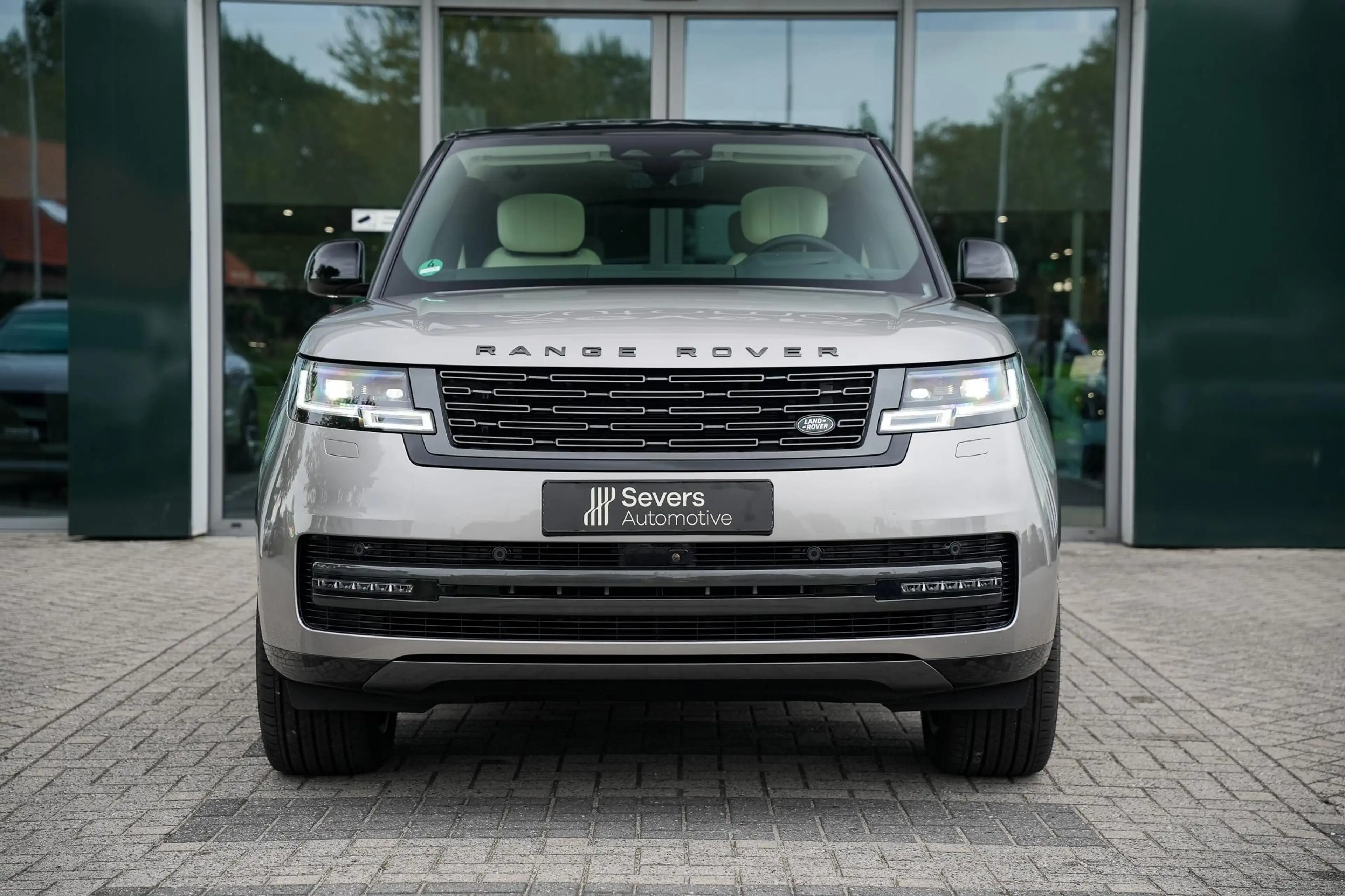 Land Rover Range Rover 3.0 P550e Autobiography l Flux Silver l Elekrische — photo 8