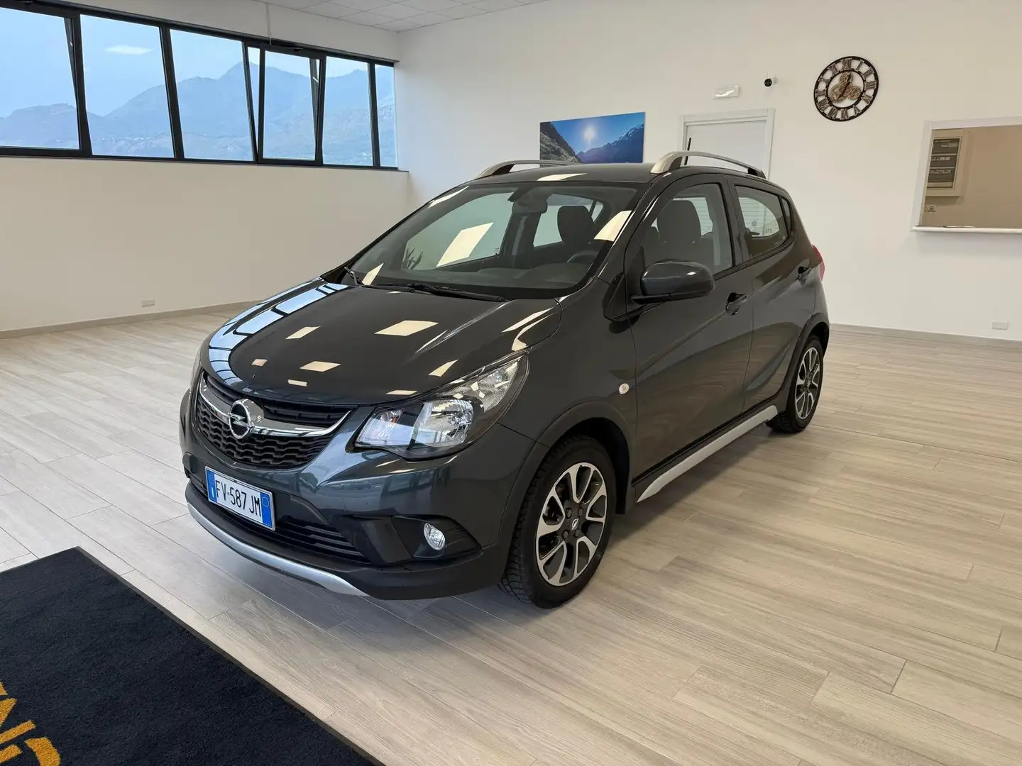 Opel Karl Karl 1.0 Rocks 73cv my19 Grigio - 2