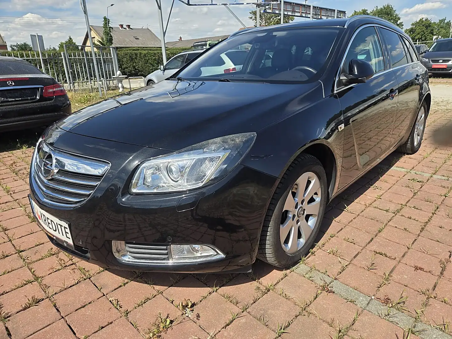 Opel Insignia ST 2,0 BiTurbo Sport CDTI DPF Allrad Aut. Schwarz - 1