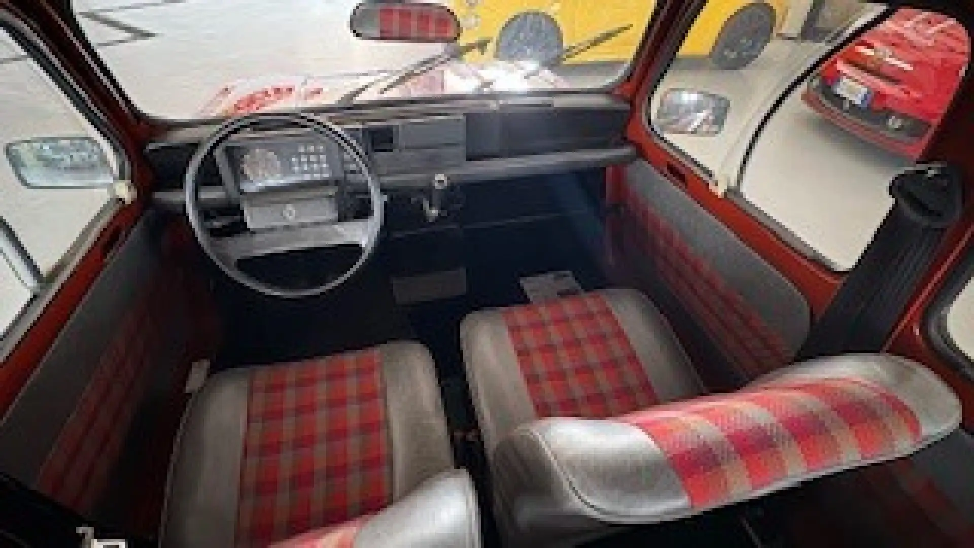 Renault R 4 TL RESTAURATA Bruin - 2