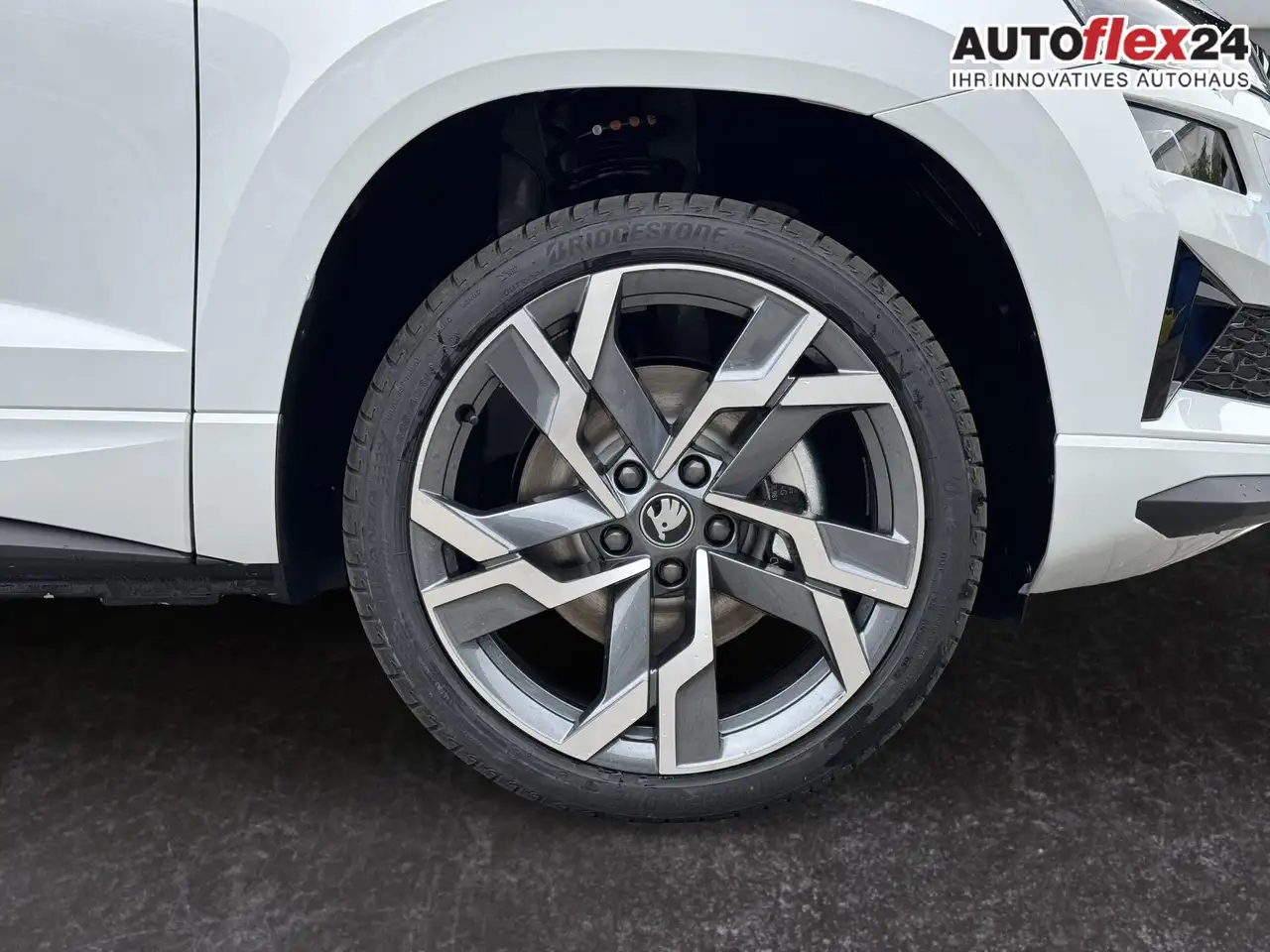 Skoda Karoq Sportline 1,5 TSI DSG 2ZKlimaautomatik Canton A..., миниатюра 9