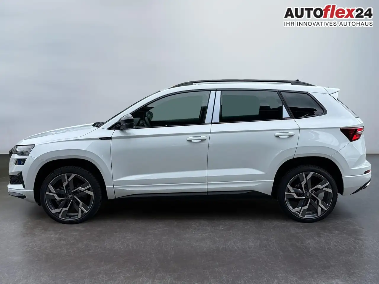 Skoda Karoq Sportline 1,5 TSI DSG 2ZKlimaautomatik Canton A..., миниатюра 7