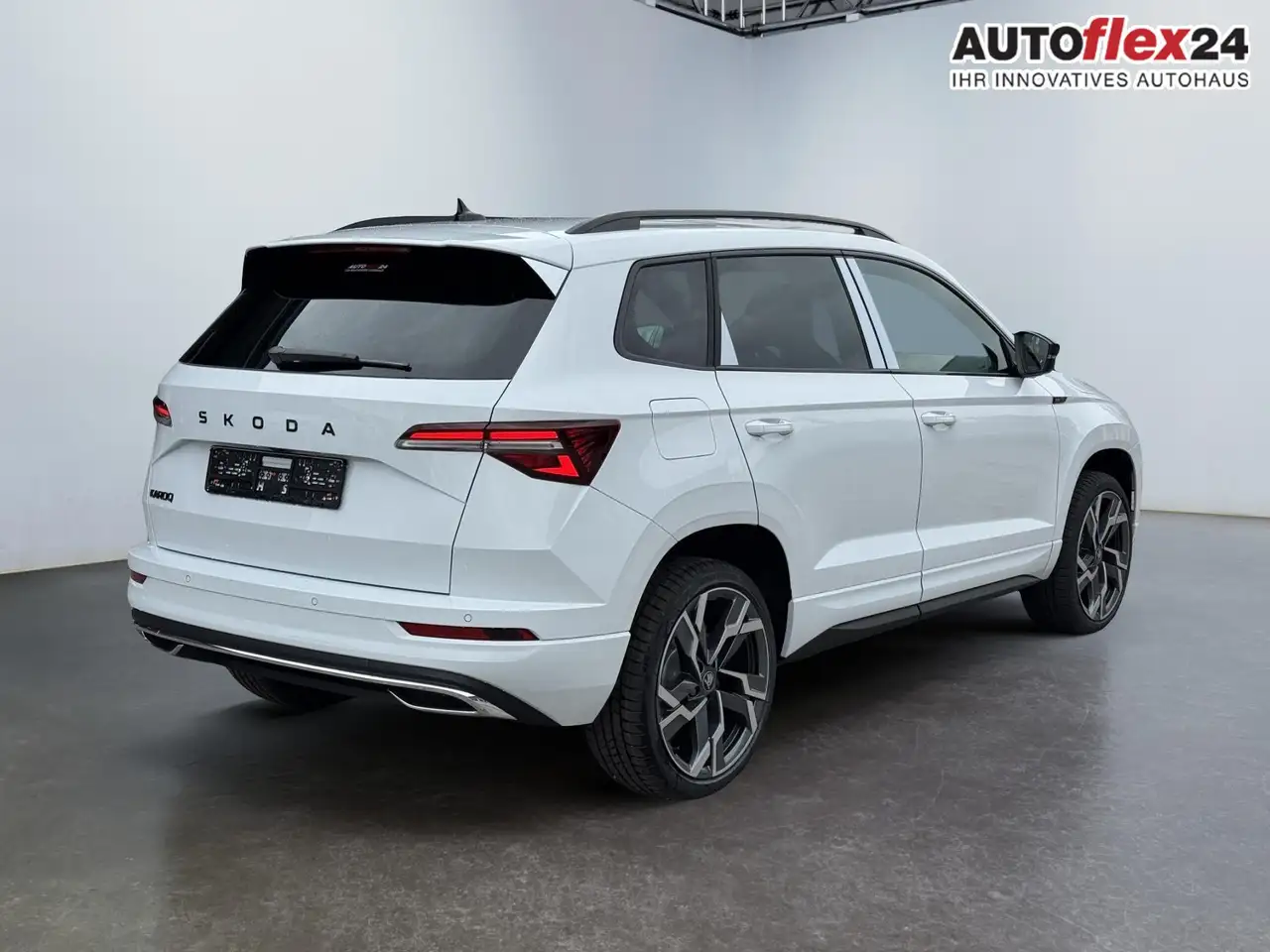 Skoda Karoq Sportline 1,5 TSI DSG 2ZKlimaautomatik Canton A..., миниатюра 5