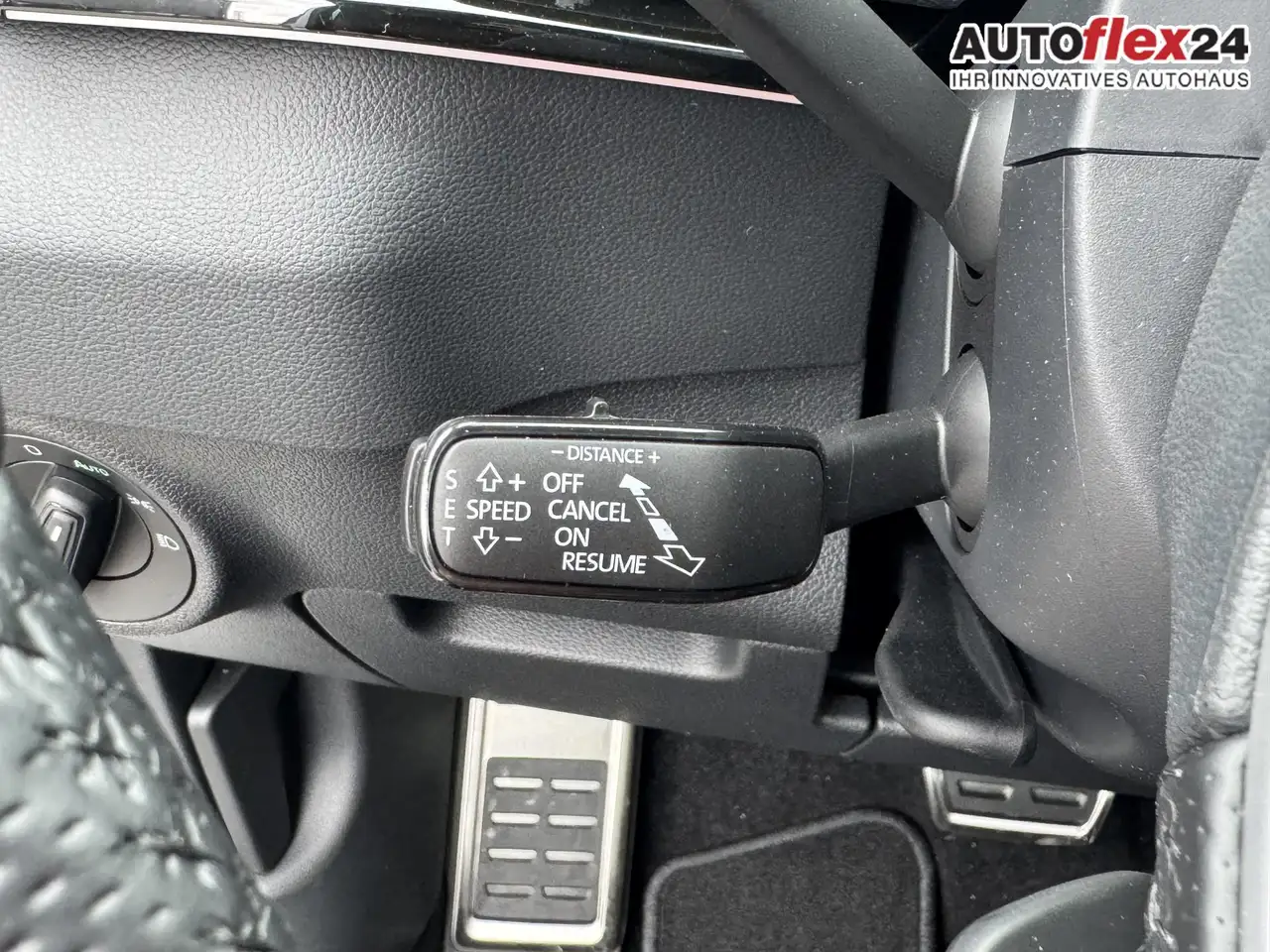 Skoda Karoq Sportline 1,5 TSI DSG 2ZKlimaautomatik Canton A..., миниатюра 25