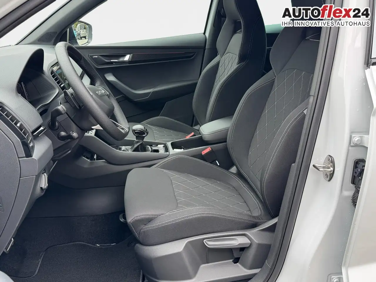 Skoda Karoq Sportline 1,5 TSI DSG 2ZKlimaautomatik Canton A..., миниатюра 27