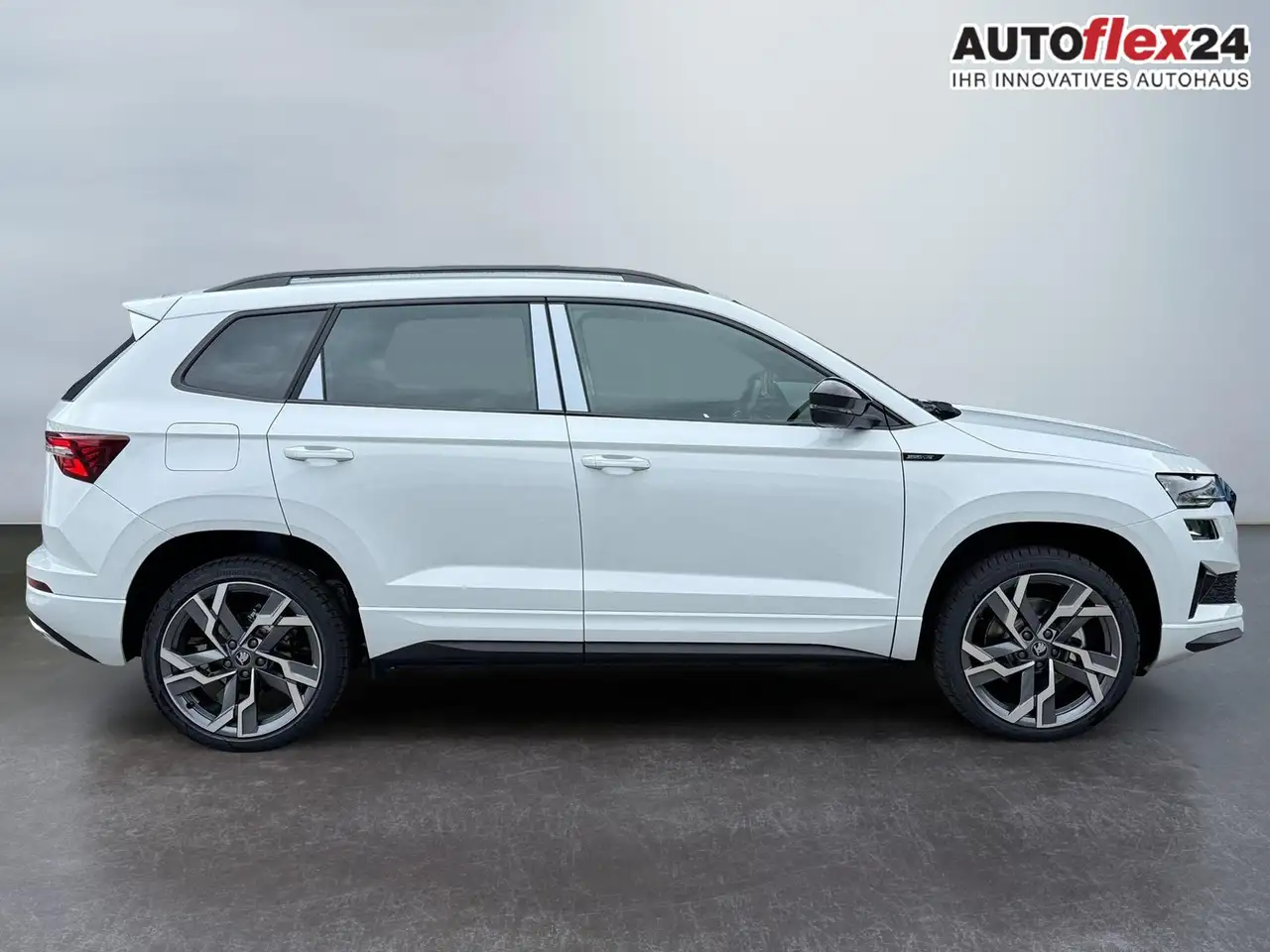 Skoda Karoq Sportline 1,5 TSI DSG 2ZKlimaautomatik Canton A..., миниатюра 8