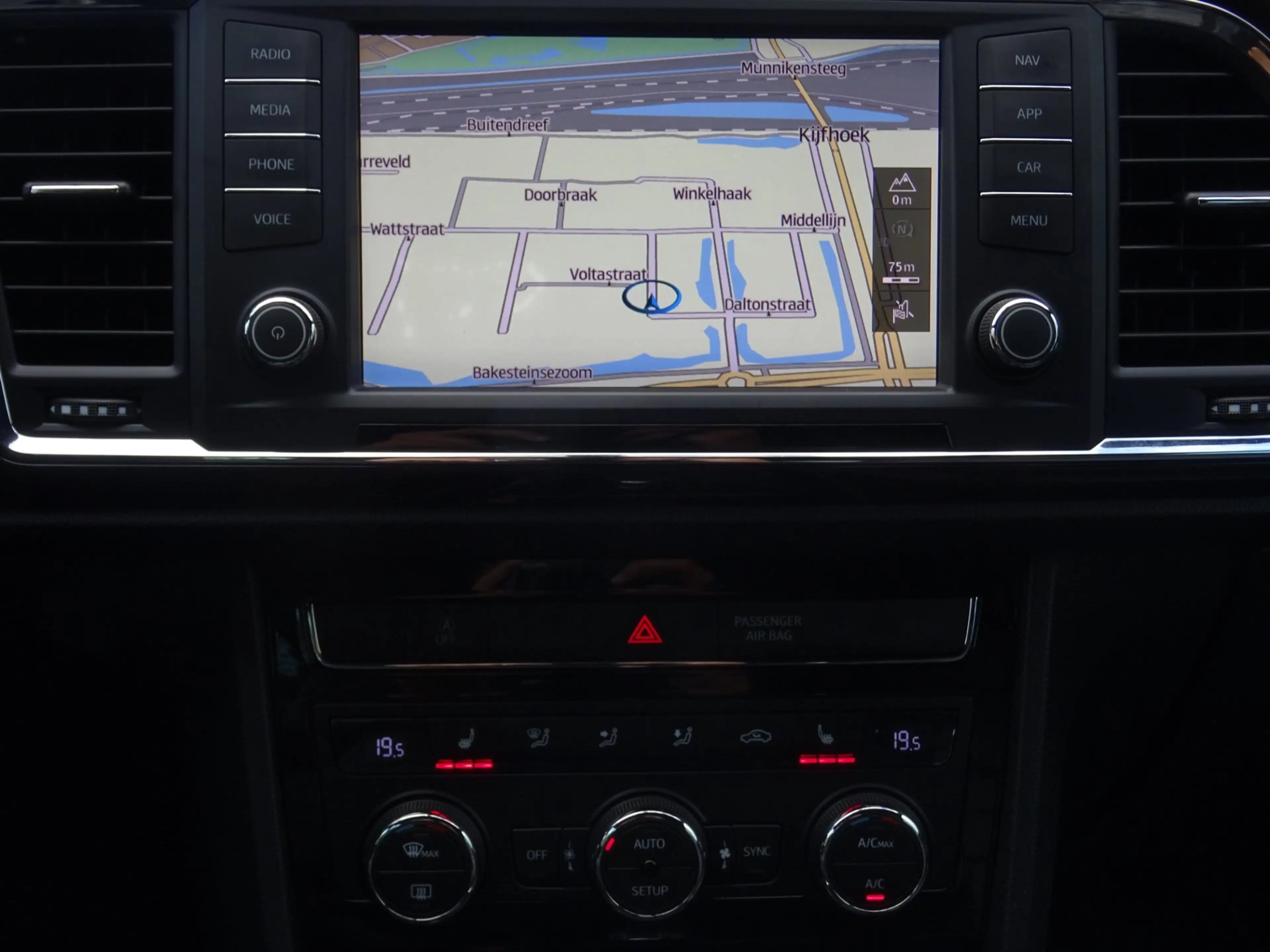 SEAT Ateca 1.4 EcoTSI Xcellence NAP/CAMERA/CARPLAY/LED/PDC — photo 10