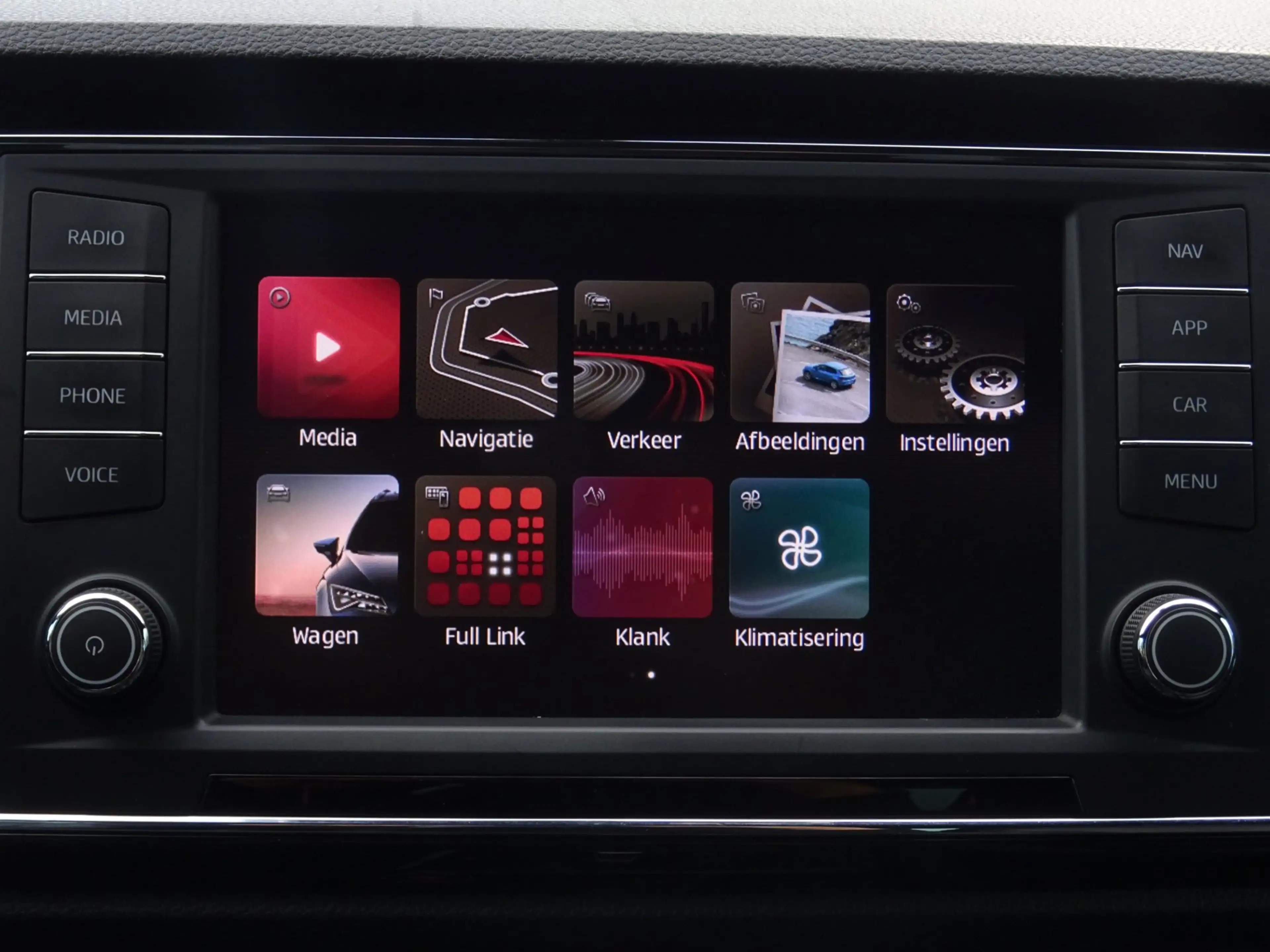 SEAT Ateca 1.4 EcoTSI Xcellence NAP/CAMERA/CARPLAY/LED/PDC — photo 15