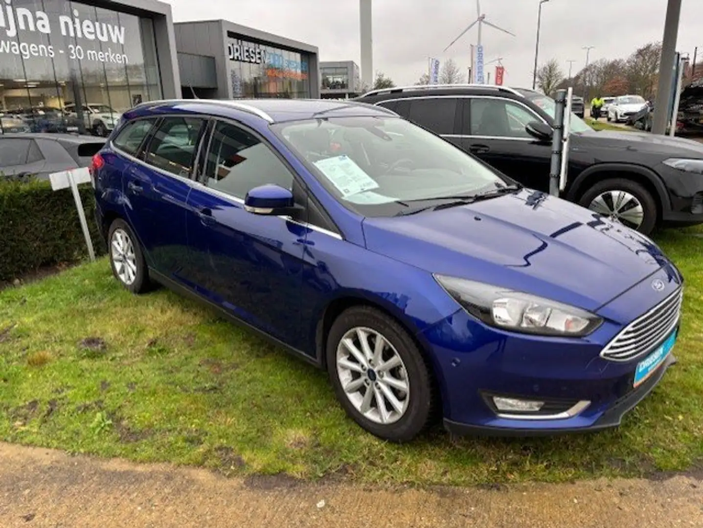 Ford Focus Focus Turnier 1.5 EcoBoost Titanium Bleu - 1