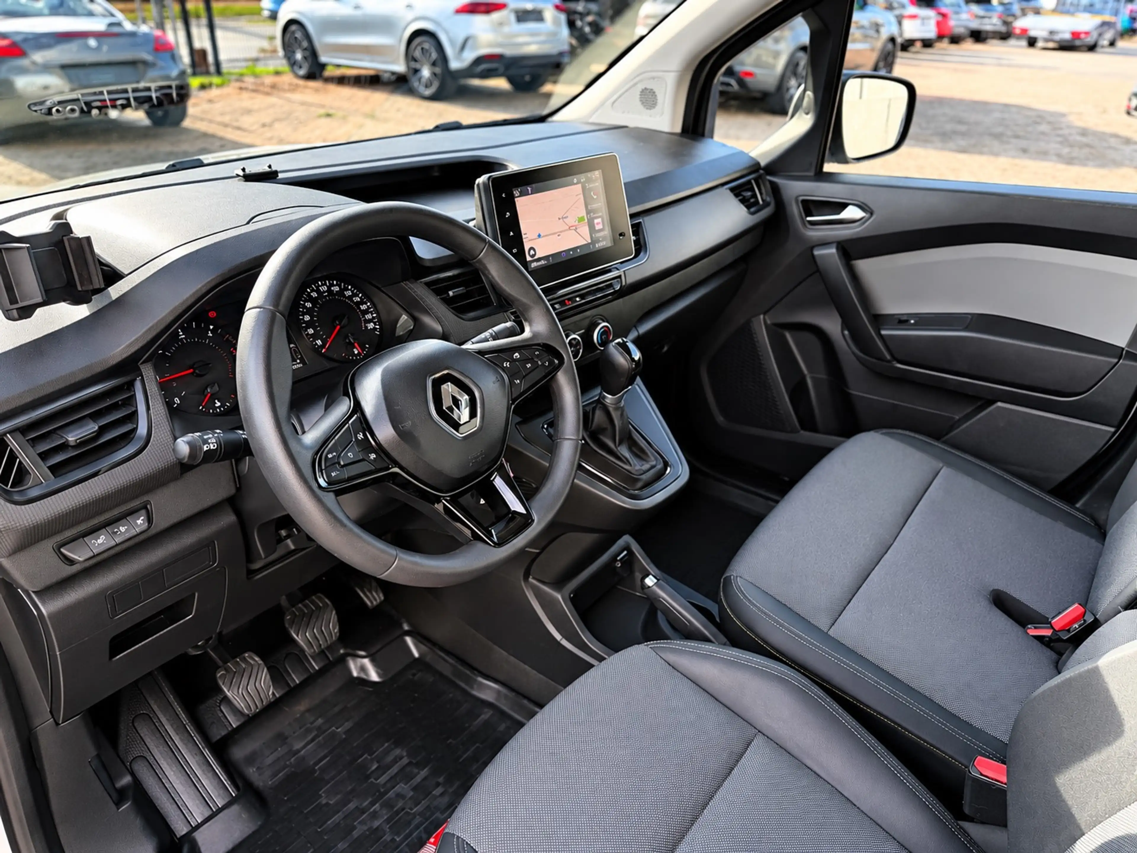 Renault Kangoo 1.5 dCi EDC Utilitaire — photo 8