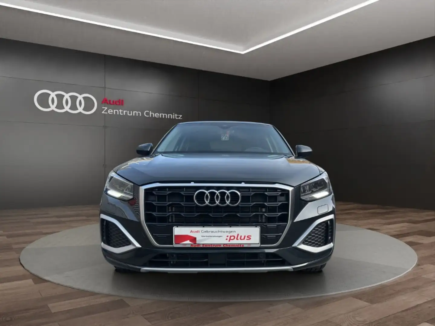 Audi Q2 35 TFSI S tronic AHK+Interface+Kamera Grau - 2
