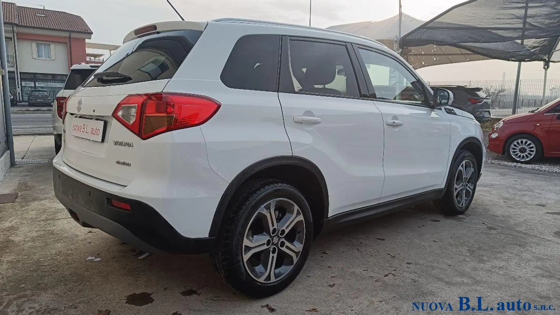 Suzuki Vitara 1.6 ddis V-Top s&s 4wd allgrip dct bijela - 2