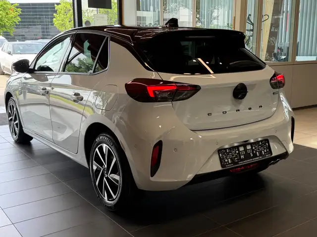 Opel Corsa view 10