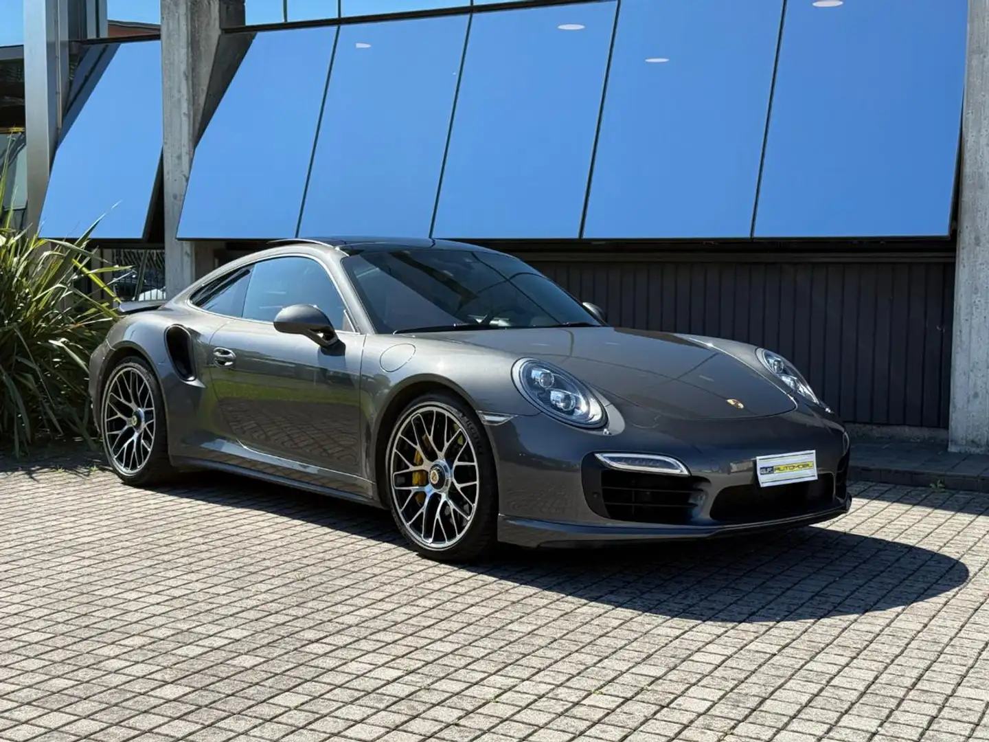 Porsche 991 3.8 Turbo S * EXCLUSIVE * APPROVED * Gris - 2