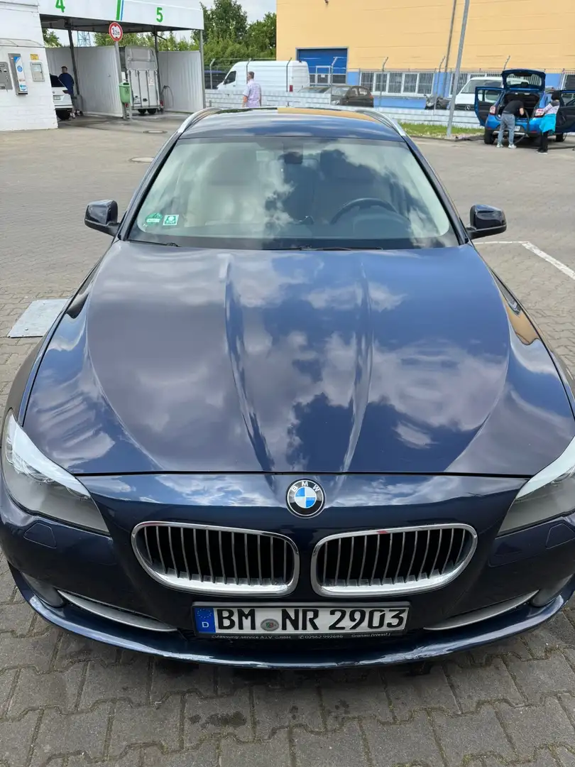 BMW 525 525d Touring Aut. Blau - 2