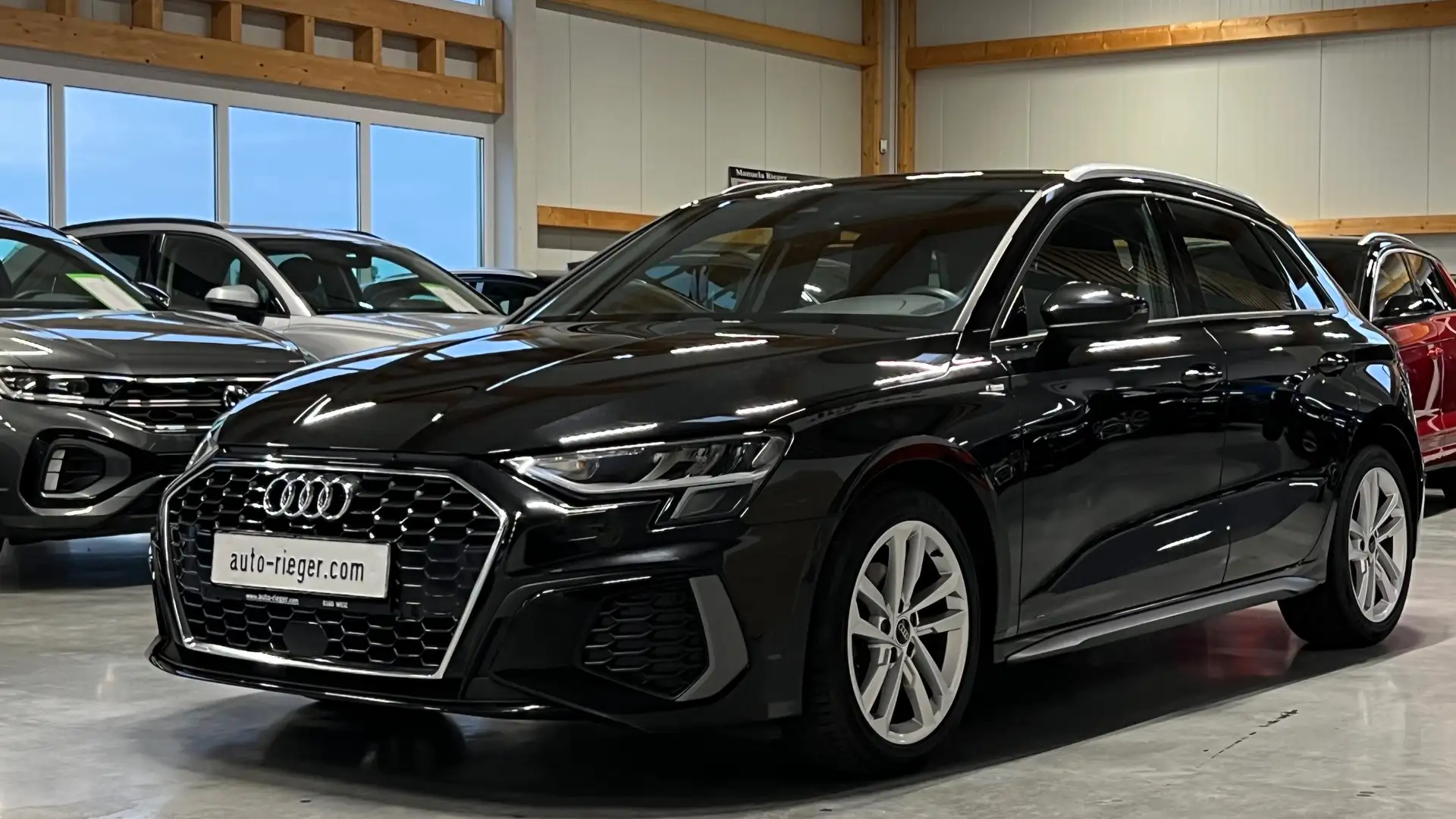 Audi A3 35 TDI S-line GARANTIE, Sportsitze, Kamera, Navi Schwarz - 2