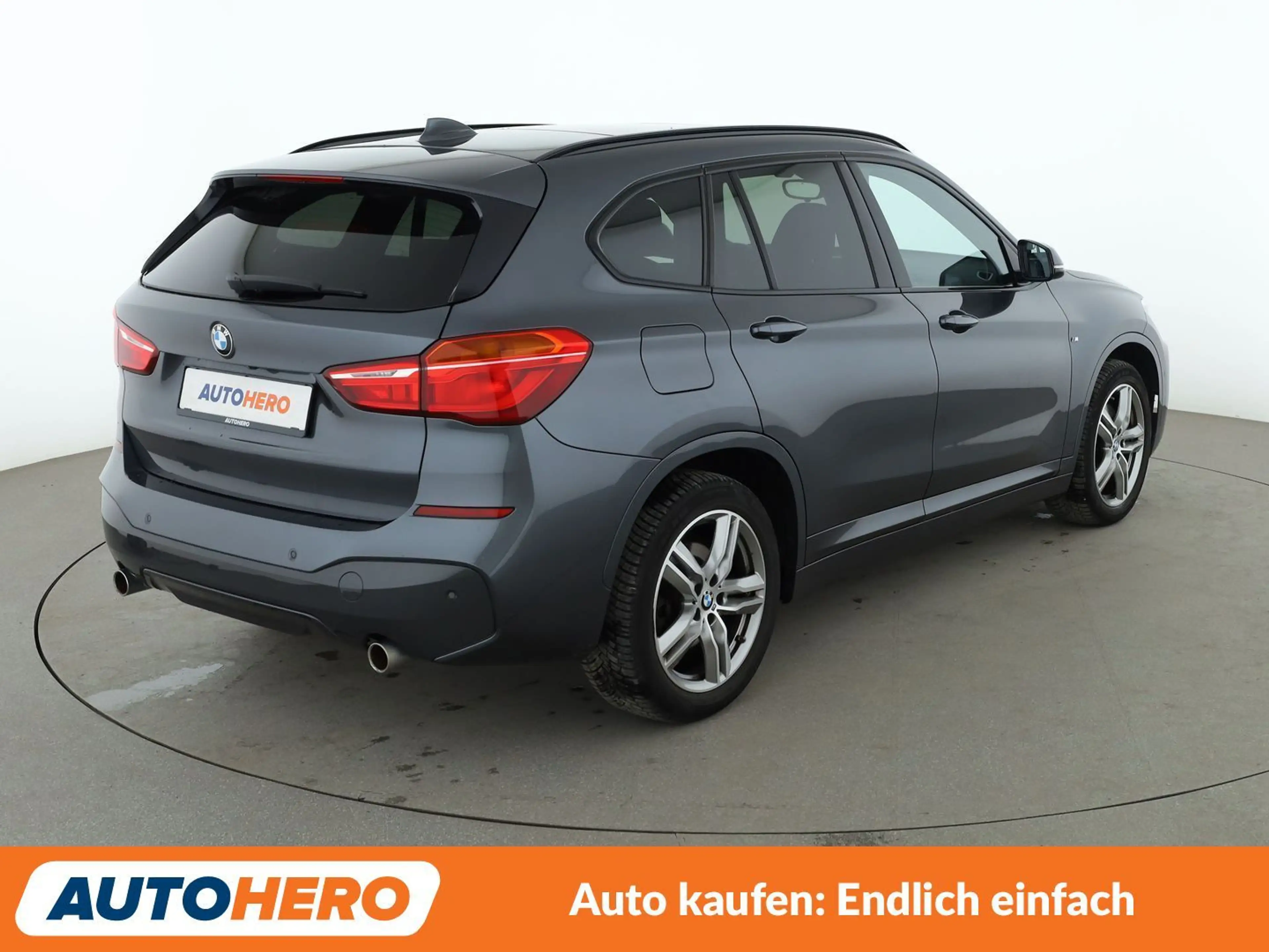 BMW X1 sDrive 20i M Sport Aut.*NAVI*PDC*SHZ* — photo 6