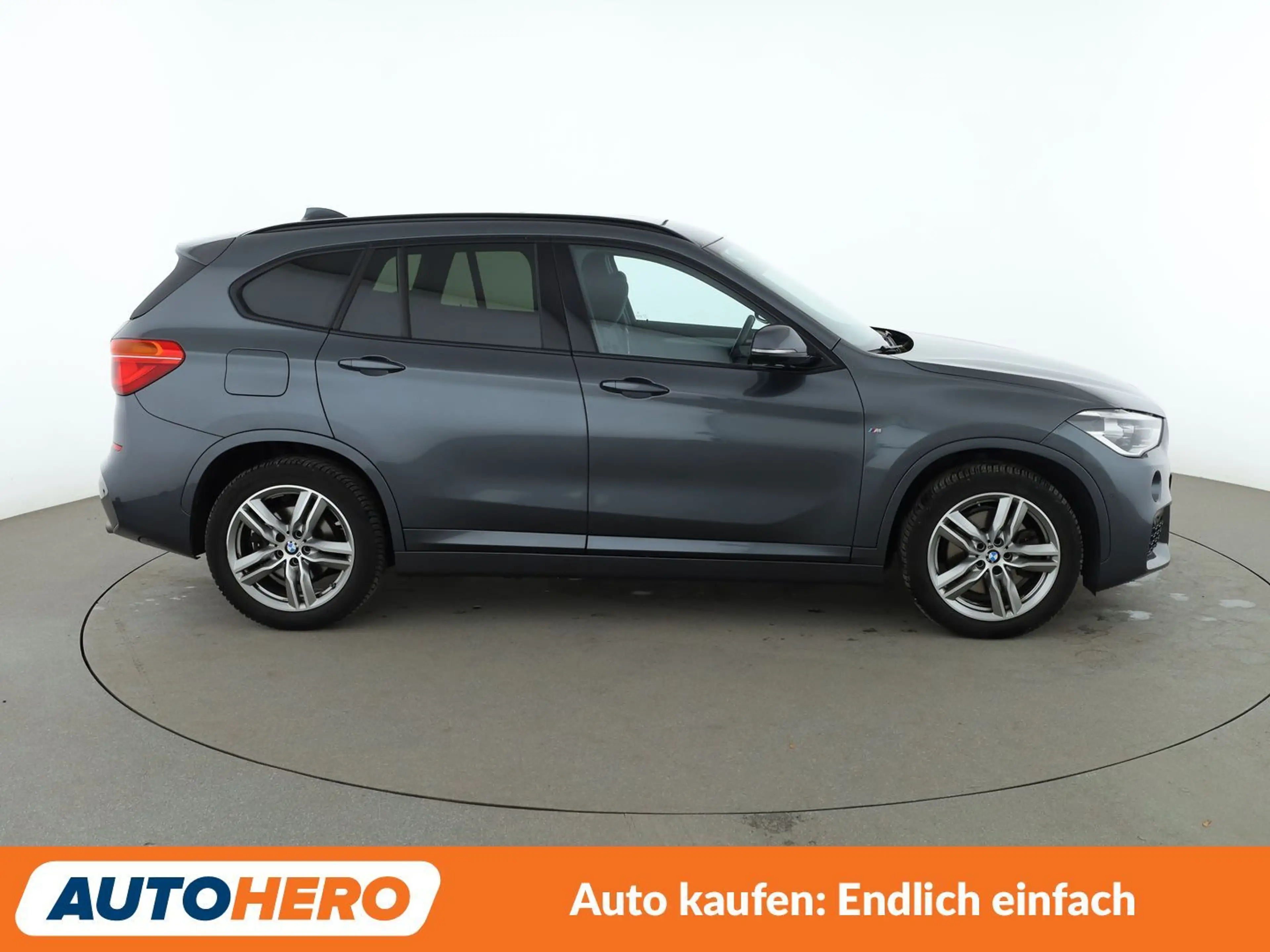 BMW X1 sDrive 20i M Sport Aut.*NAVI*PDC*SHZ* — photo 7