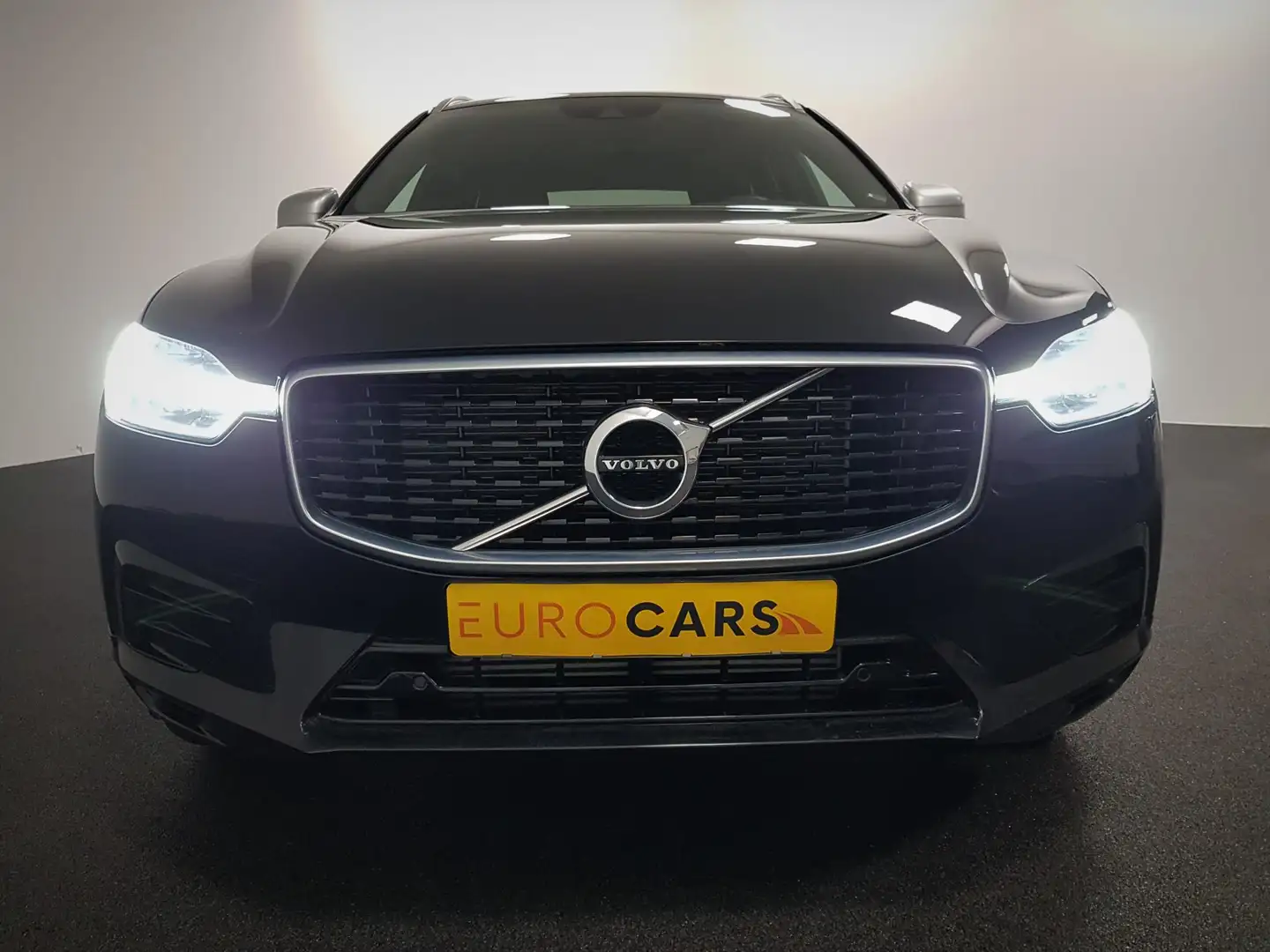 Volvo XC60 2.0 T5 250pk R-Design Geartronic | Navigatie | Cli Zwart - 2