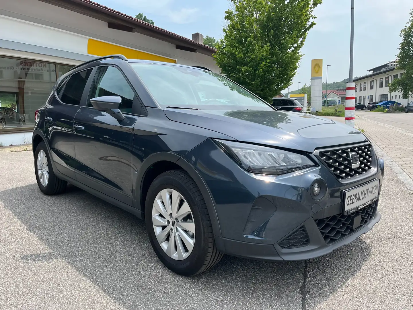 SEAT Arona Style Grau - 1