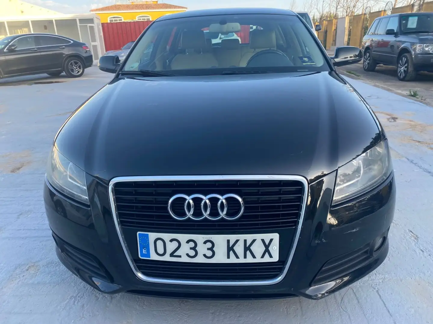 Audi A3 Sportback 2.0TDI Ambiente S-Tronic 150 Schwarz - 1